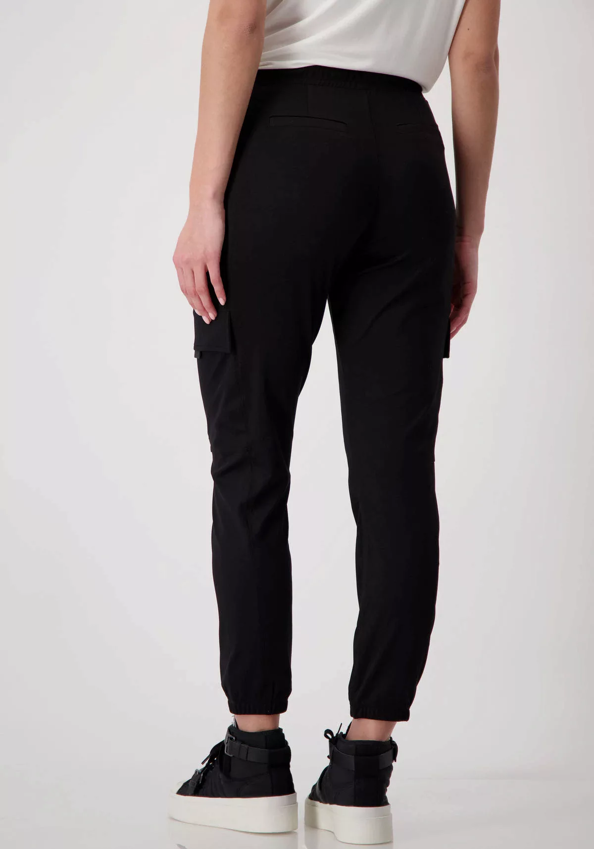 Monari Jogger Pants mit aufgesetzten Taschen günstig online kaufen