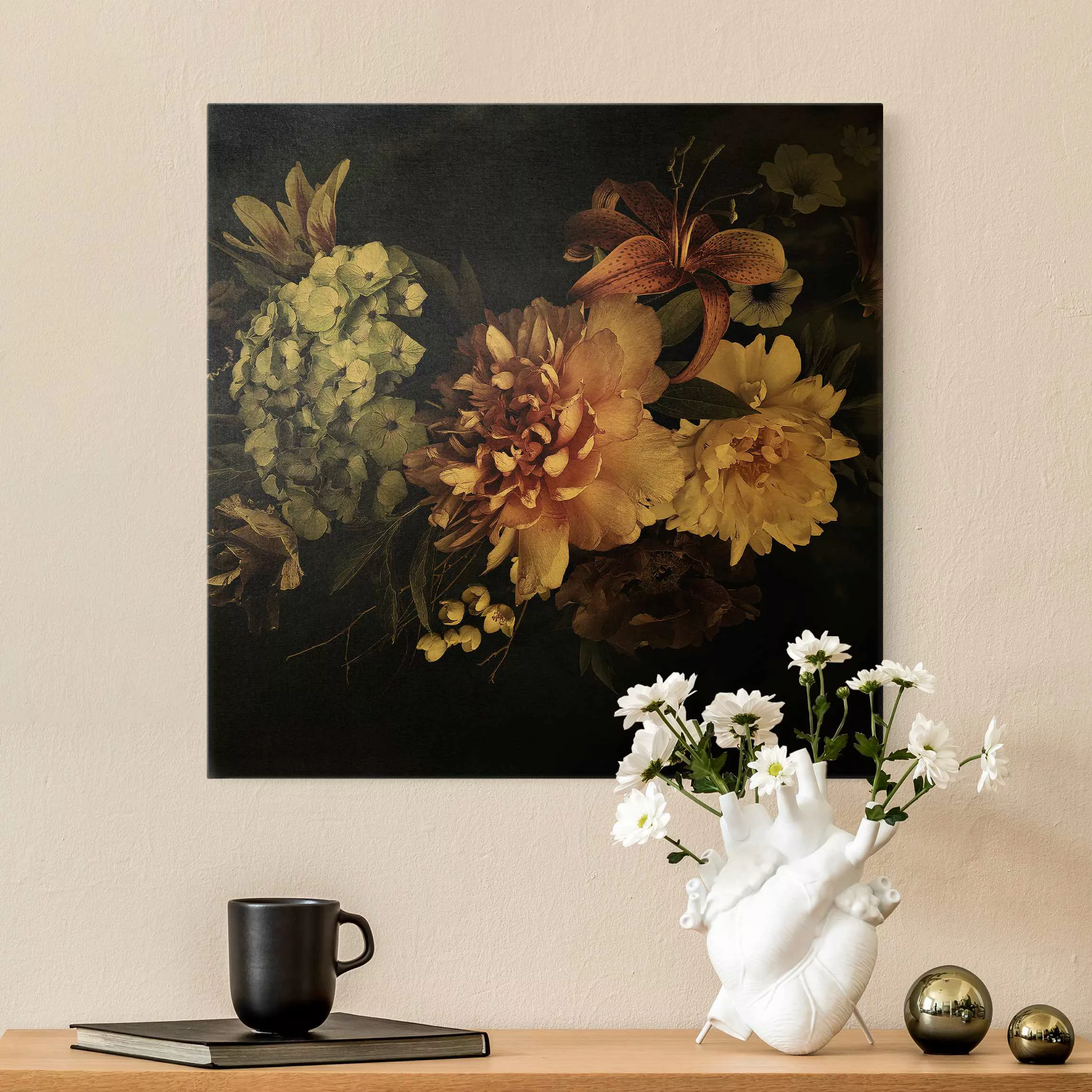 Leinwandbild Gold Blumen mit Nebel auf Schwarz günstig online kaufen