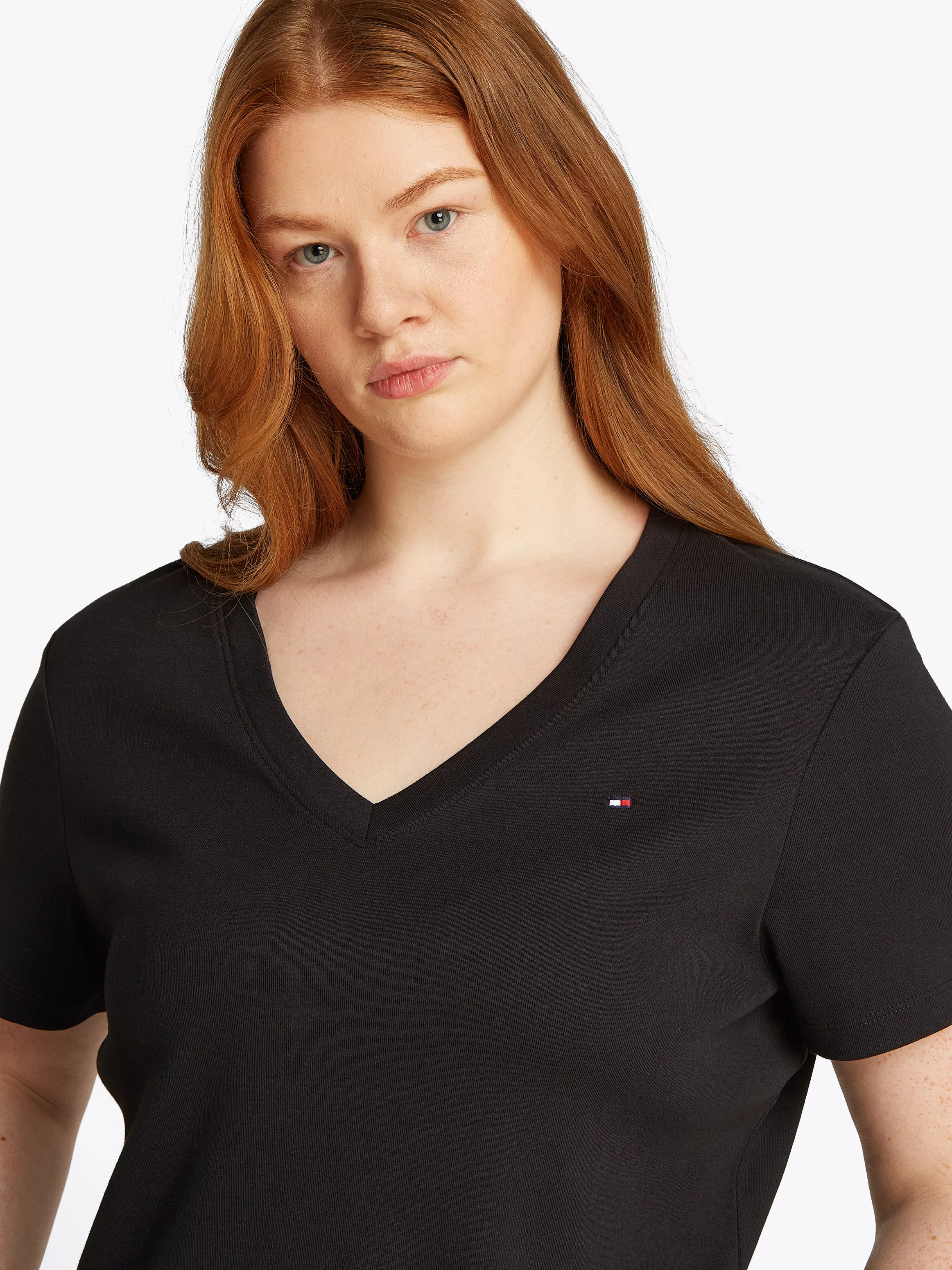 Tommy Hilfiger Curve V-Shirt "CRV SLIM CODY V-NK SS", in Großen Größen günstig online kaufen