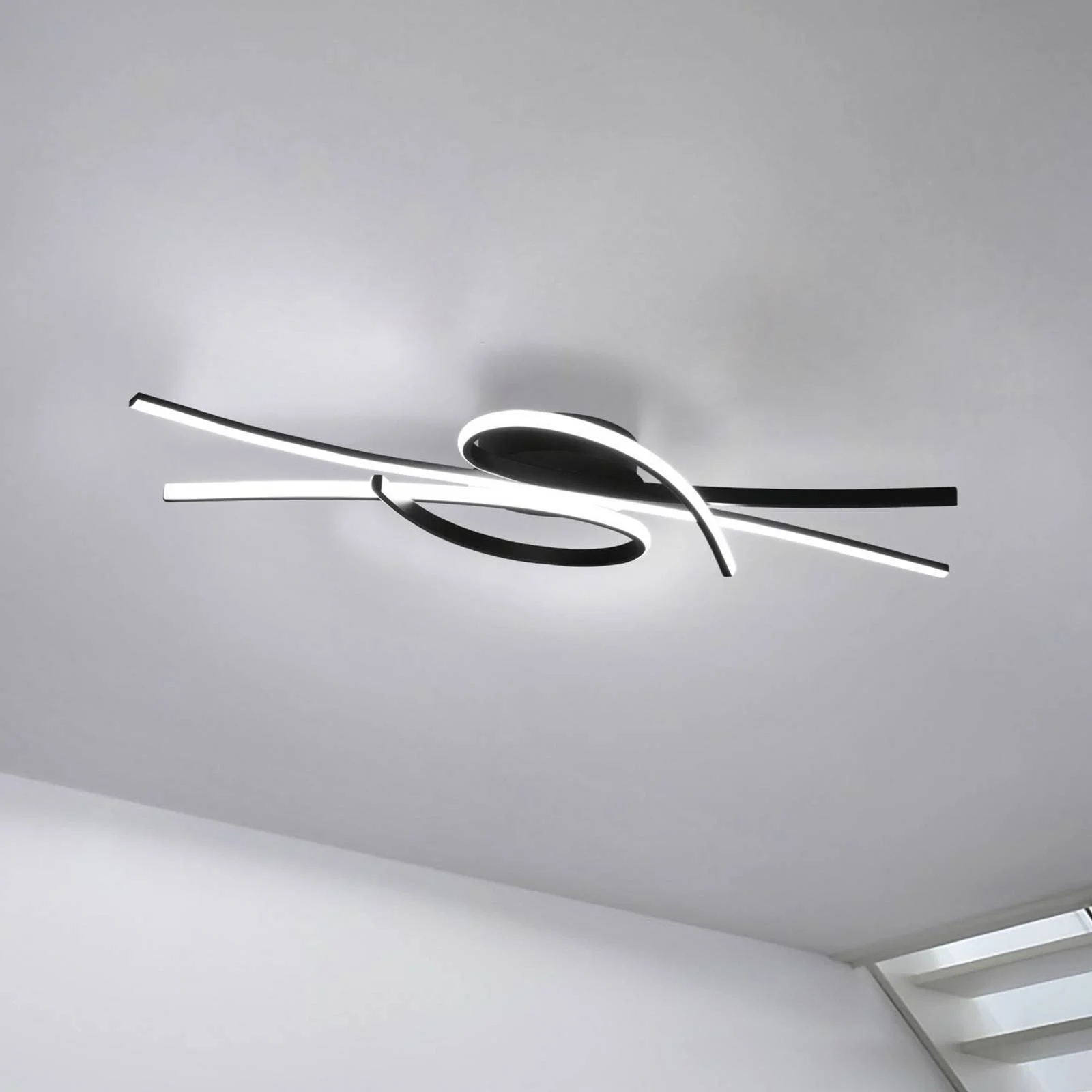 LED-Deckenlampe Biba, schwarz, Länge 100 cm, Metall, CCT günstig online kaufen