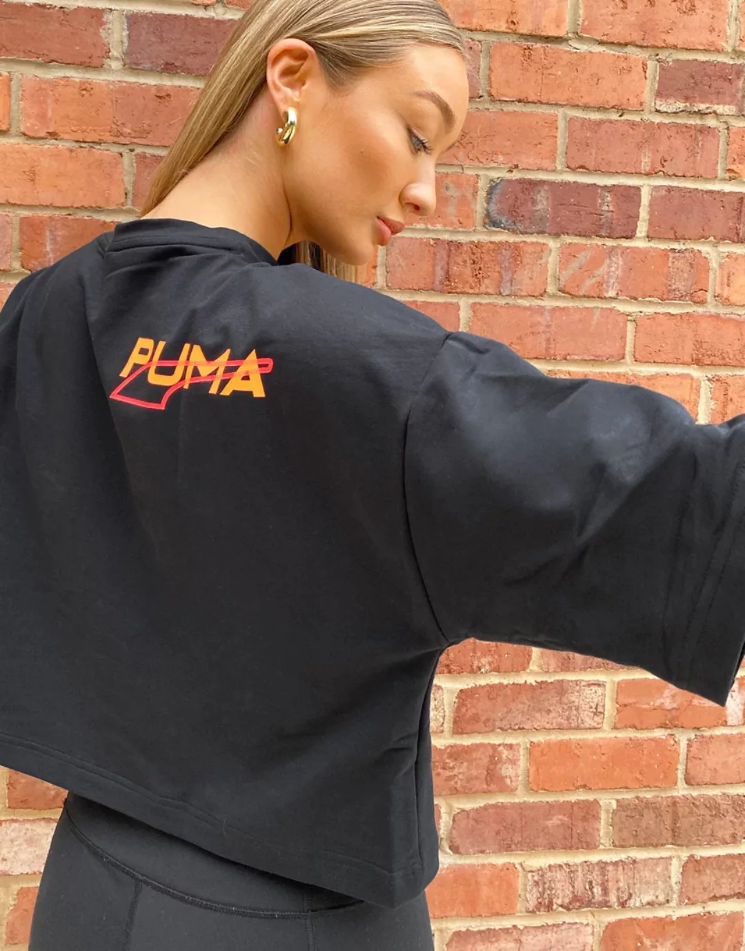 Puma – Form – Kurz geschnittenes T-Shirt in Schwarz günstig online kaufen