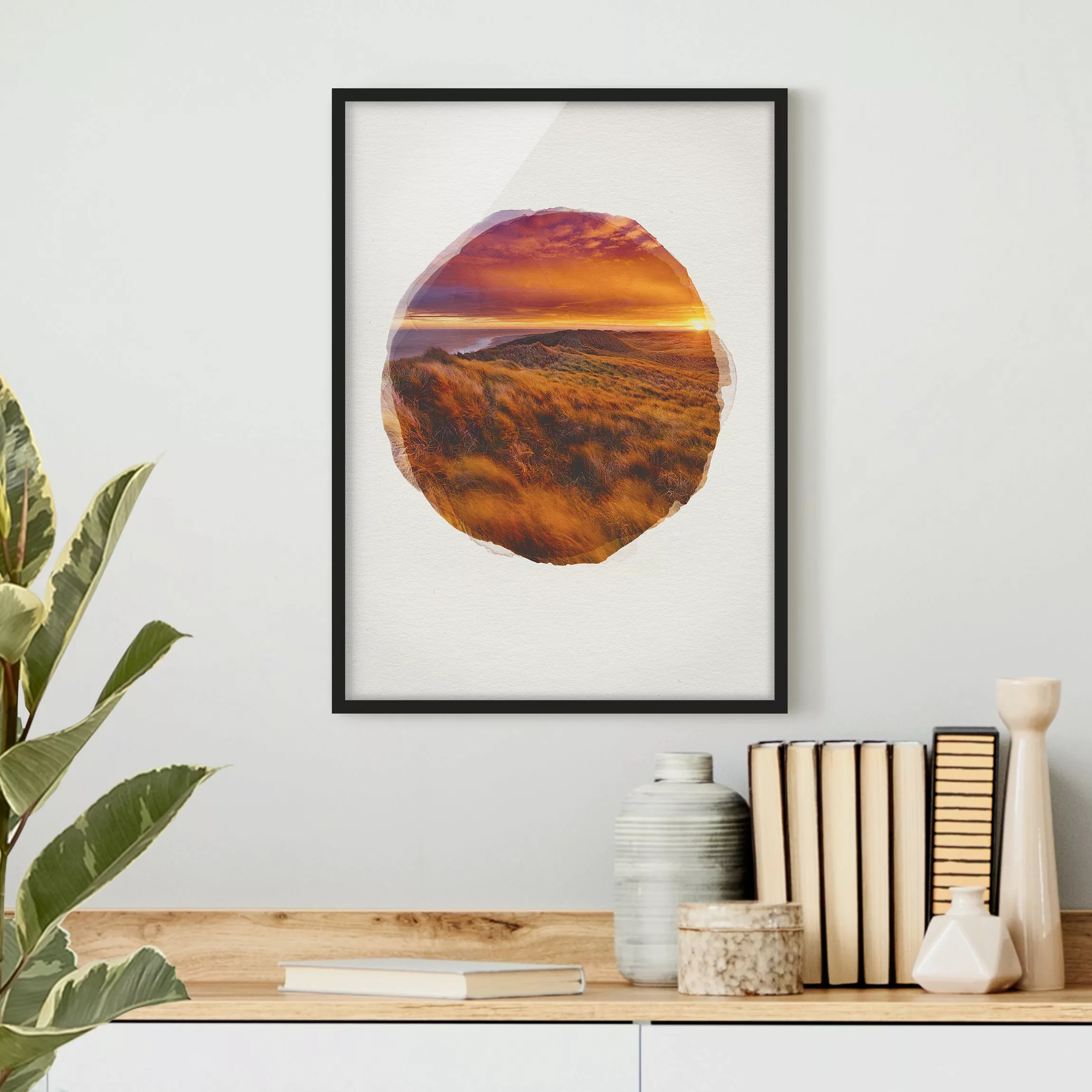 Bild mit Rahmen Strand - Hochformat Wasserfarben - Sonnenaufgang am Strand günstig online kaufen