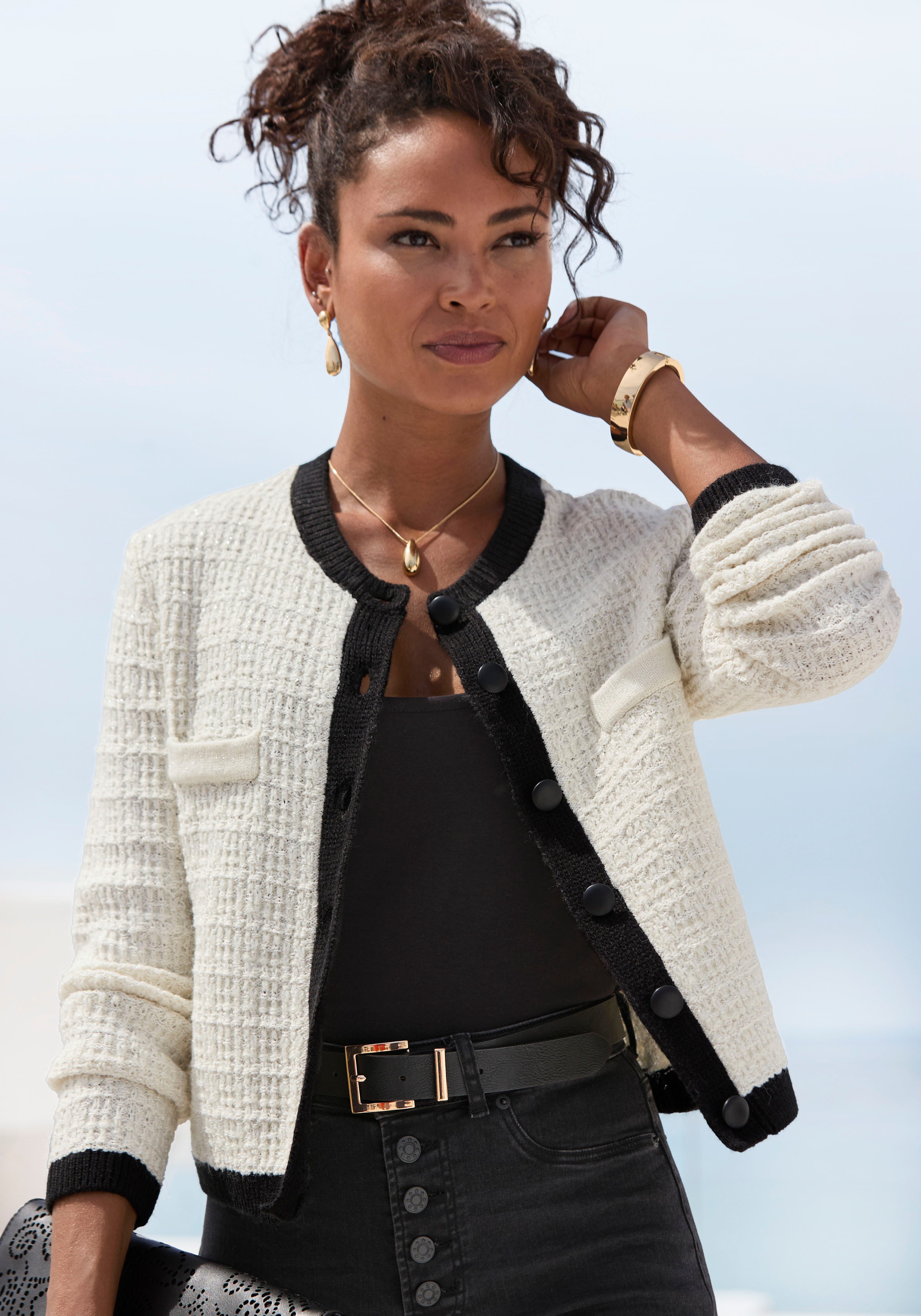 LASCANA Strickjacke, mit dezentem Lurexgarn, Kontrastbündchen, casual-chic, günstig online kaufen