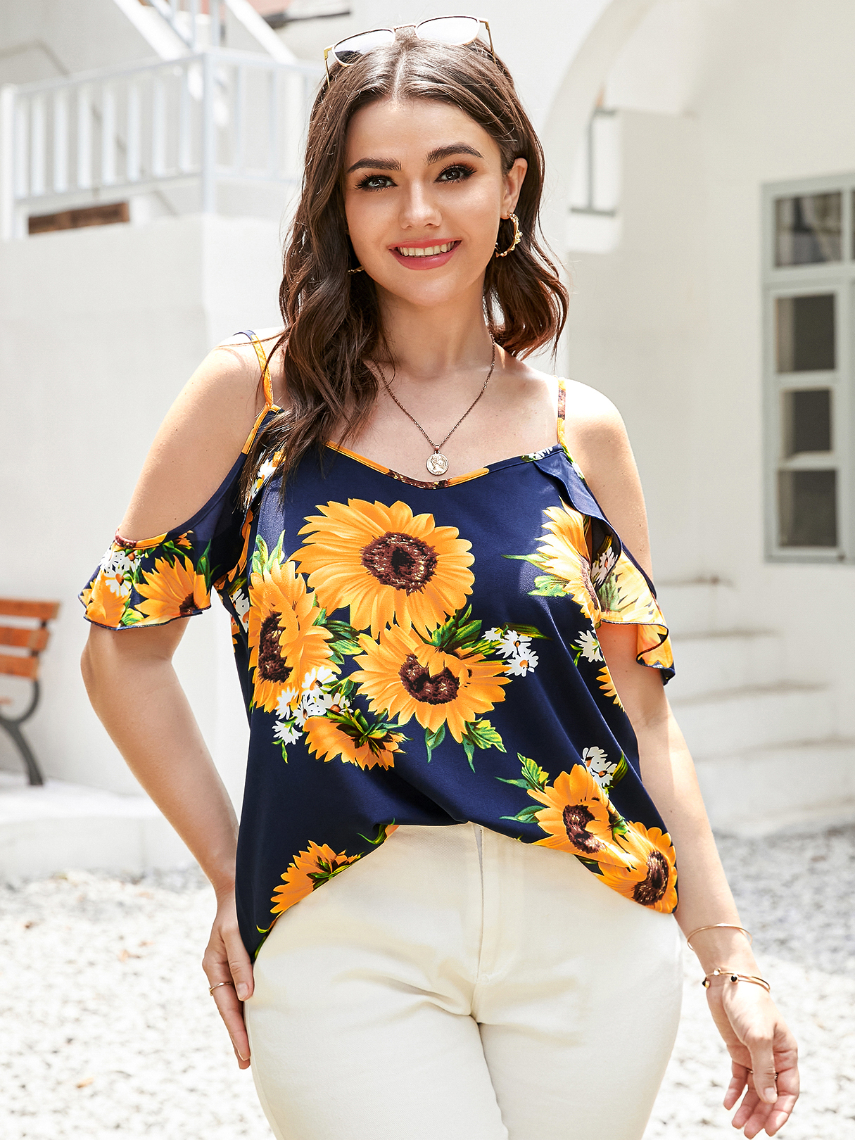 YOINS Plus Größe Cold Shoulder Blumendruck rückenfreie Design Bluse günstig online kaufen