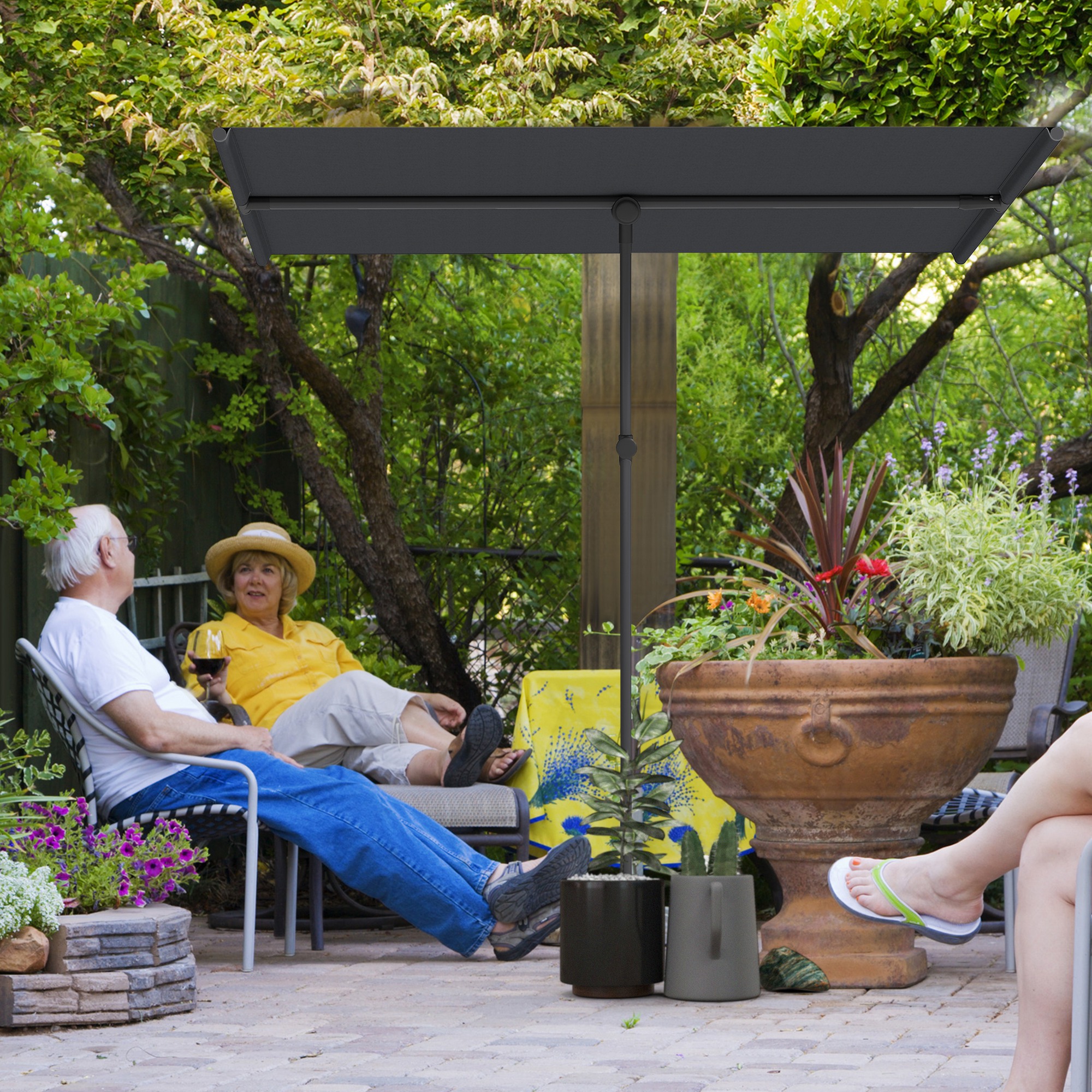 Outsunny Sonnenschirm 180 Grad drehbar Höhenverstellbar Gartenschirm mit Al günstig online kaufen