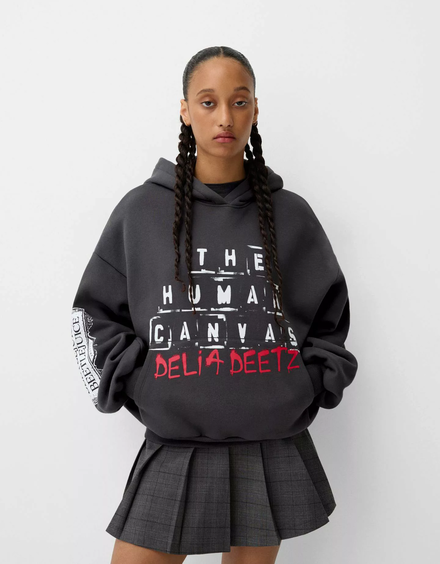 Bershka Hoodie Beershka X Beetlejuice Mit Kapuze Damen S Dunkelgrau günstig online kaufen