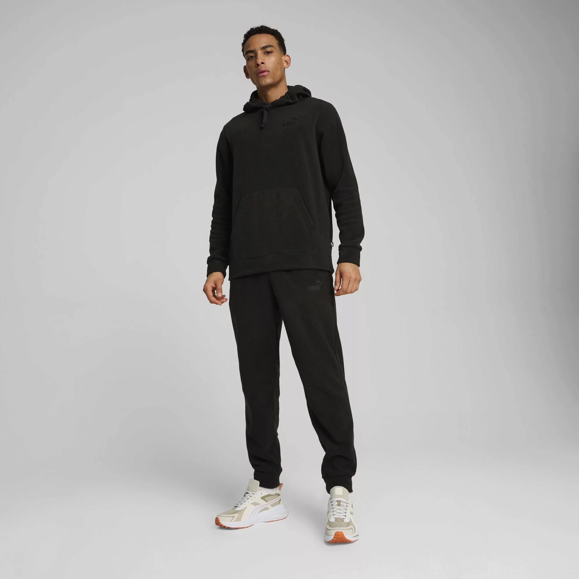 PUMA Sporthose "ESS ELEVATED Jogginghose Herren" günstig online kaufen