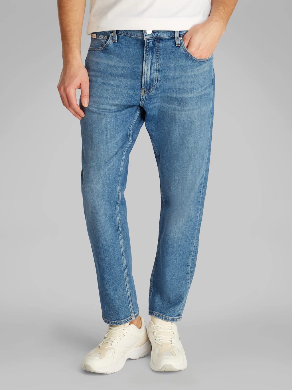 Calvin Klein Jeans Tapered-fit-Jeans "Dad Jeans", im Retro-Look günstig online kaufen