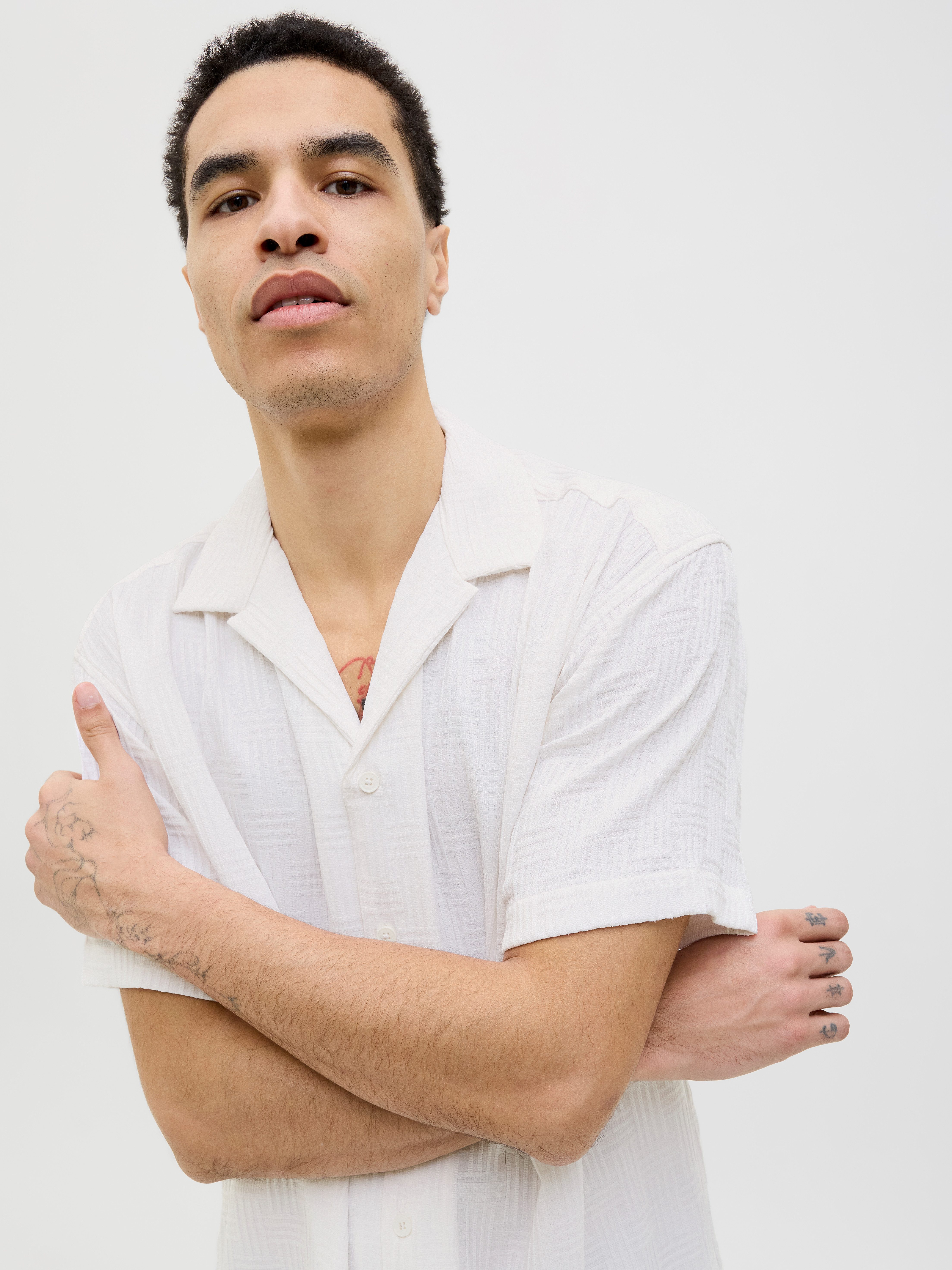 Jack & Jones Kurzarmhemd JJEMATTEO RESORT günstig online kaufen