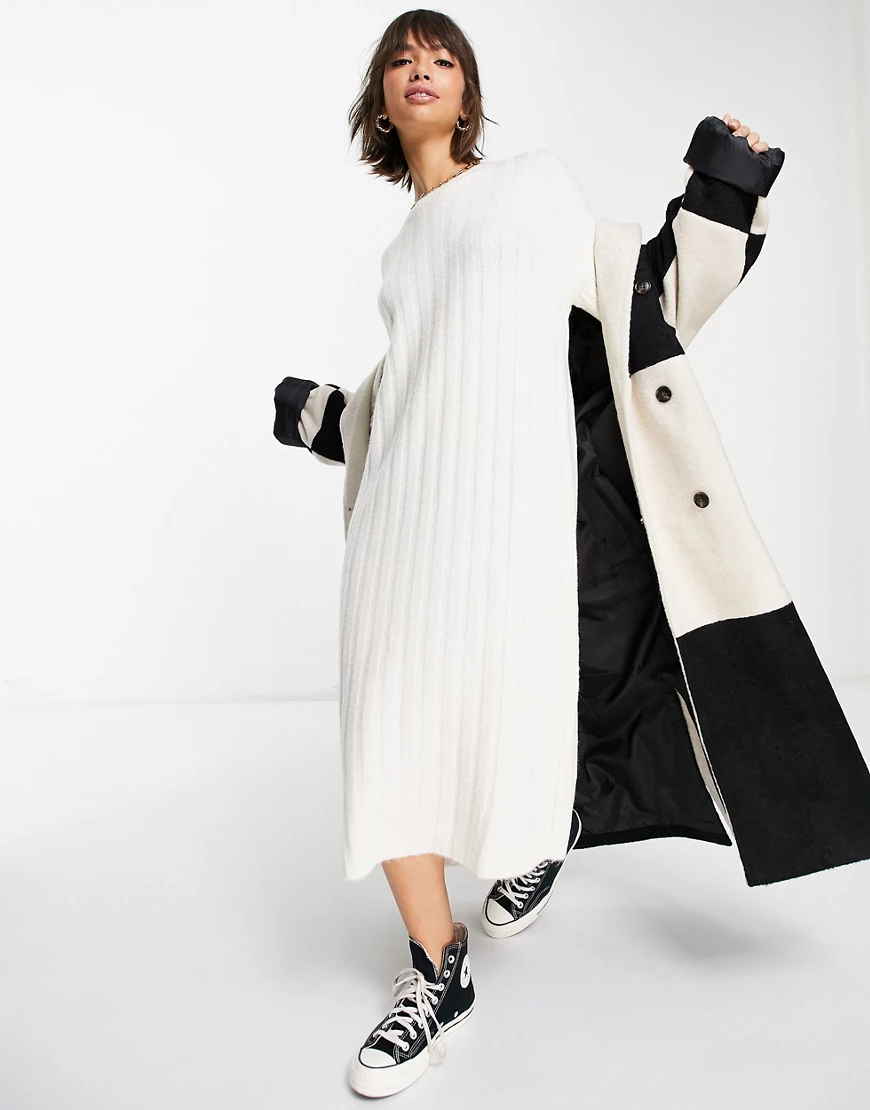 Mango – Langes Pulloverkleid in Ecru-Neutral günstig online kaufen