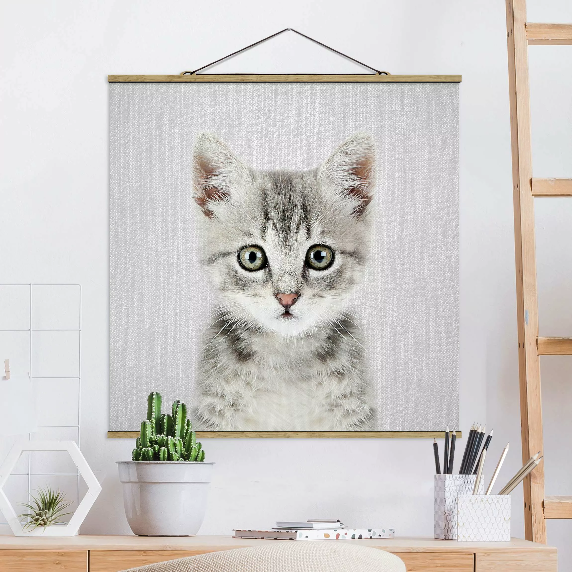 Stoffbild mit Posterleisten Baby Katze Killi günstig online kaufen