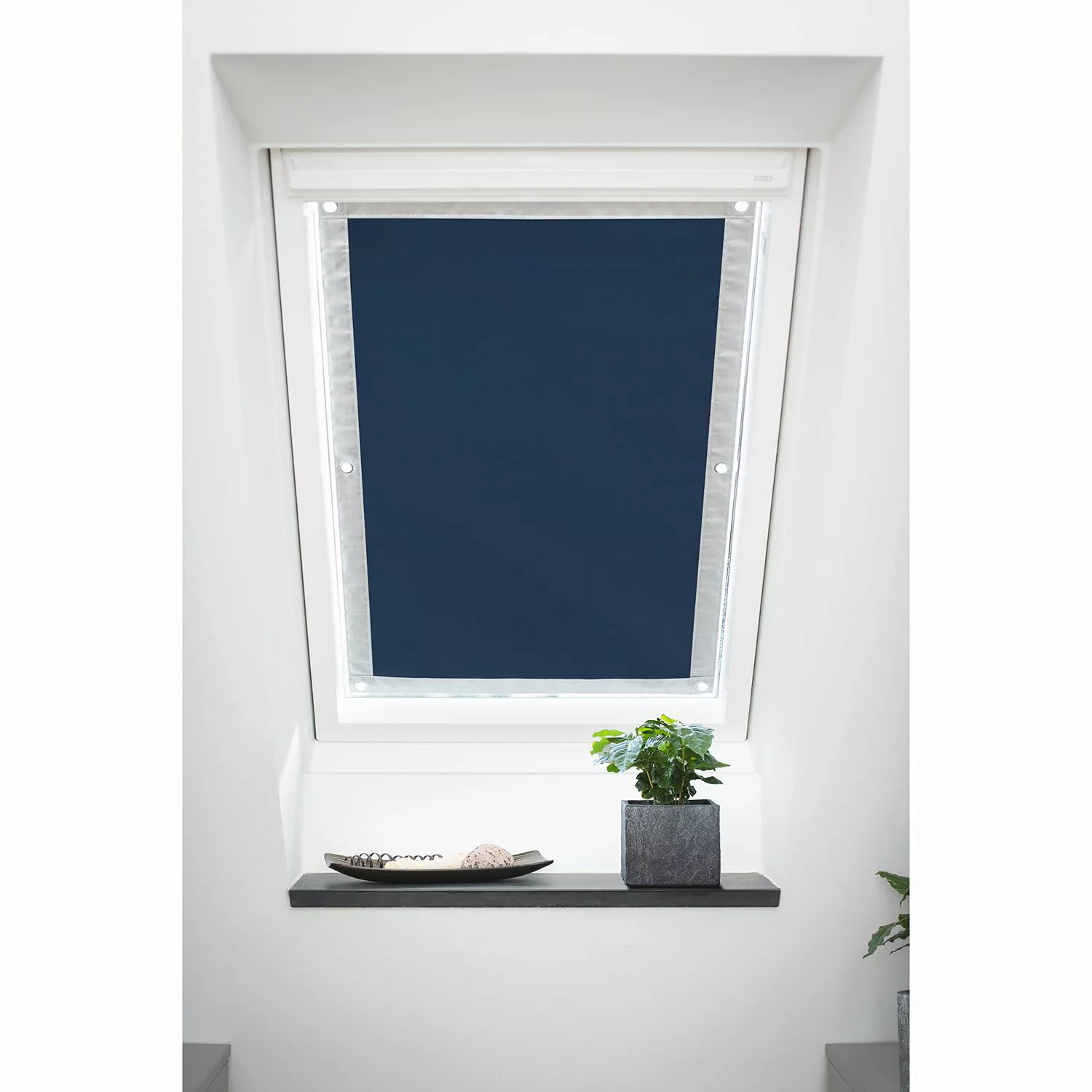 home24 twentyfour Dachfenster Sonnenschutz Haftfix 94x119 cm (BxH) Blau Web günstig online kaufen