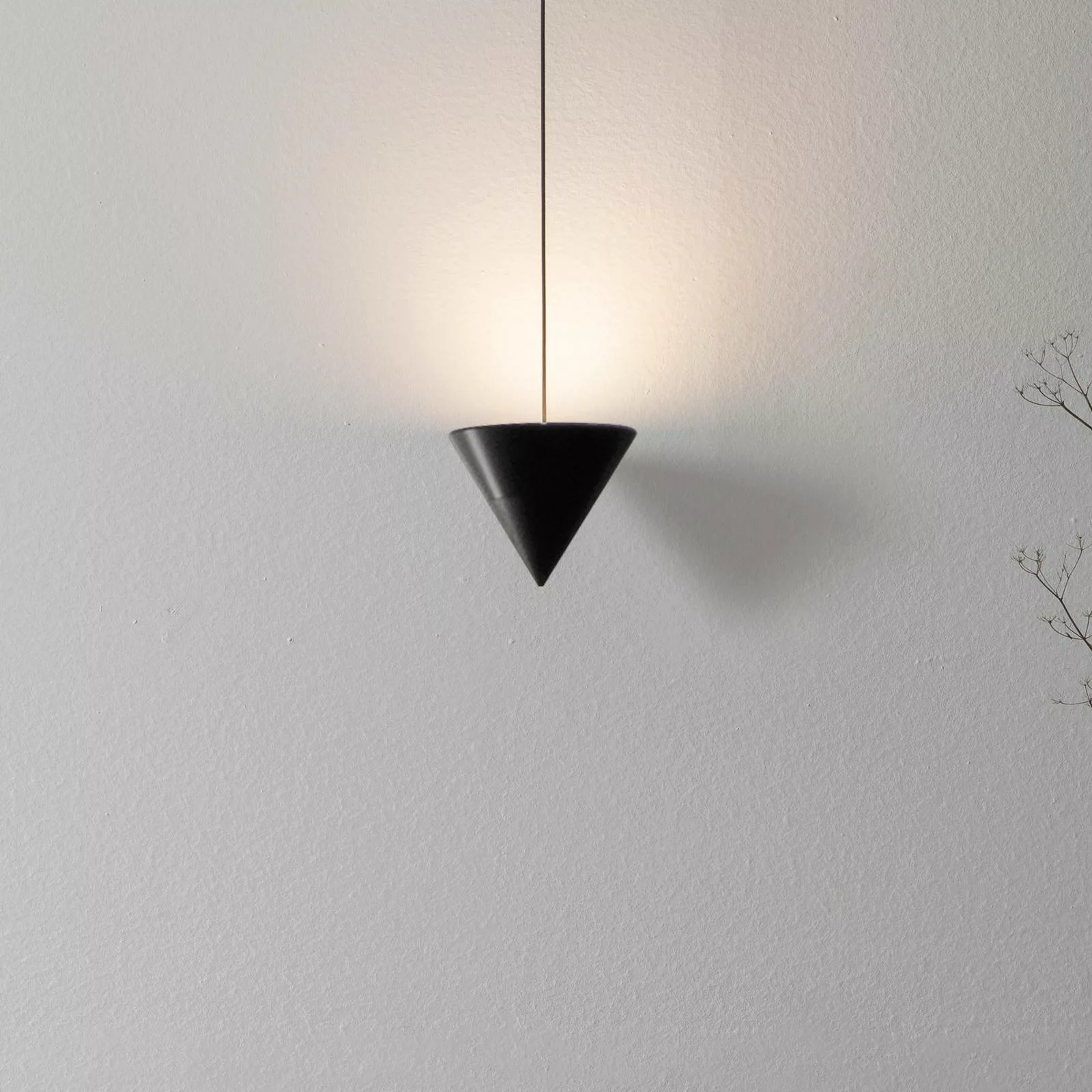 Karman Filomena LED-Bodenleuchte 1fl Ø 11cm 3.000K günstig online kaufen