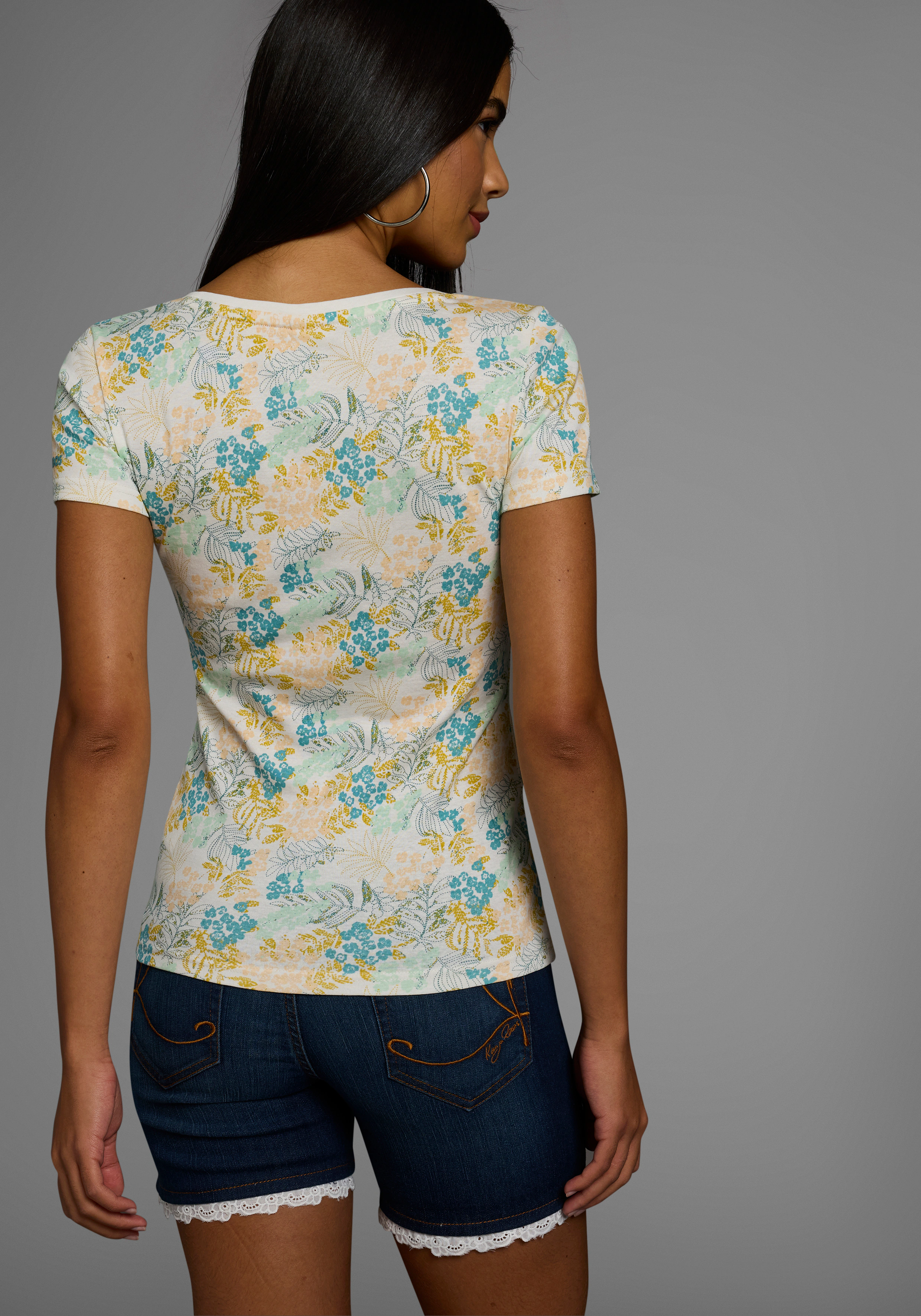 KangaROOS Kurzarmshirt, mit geblümten Allover-Print günstig online kaufen