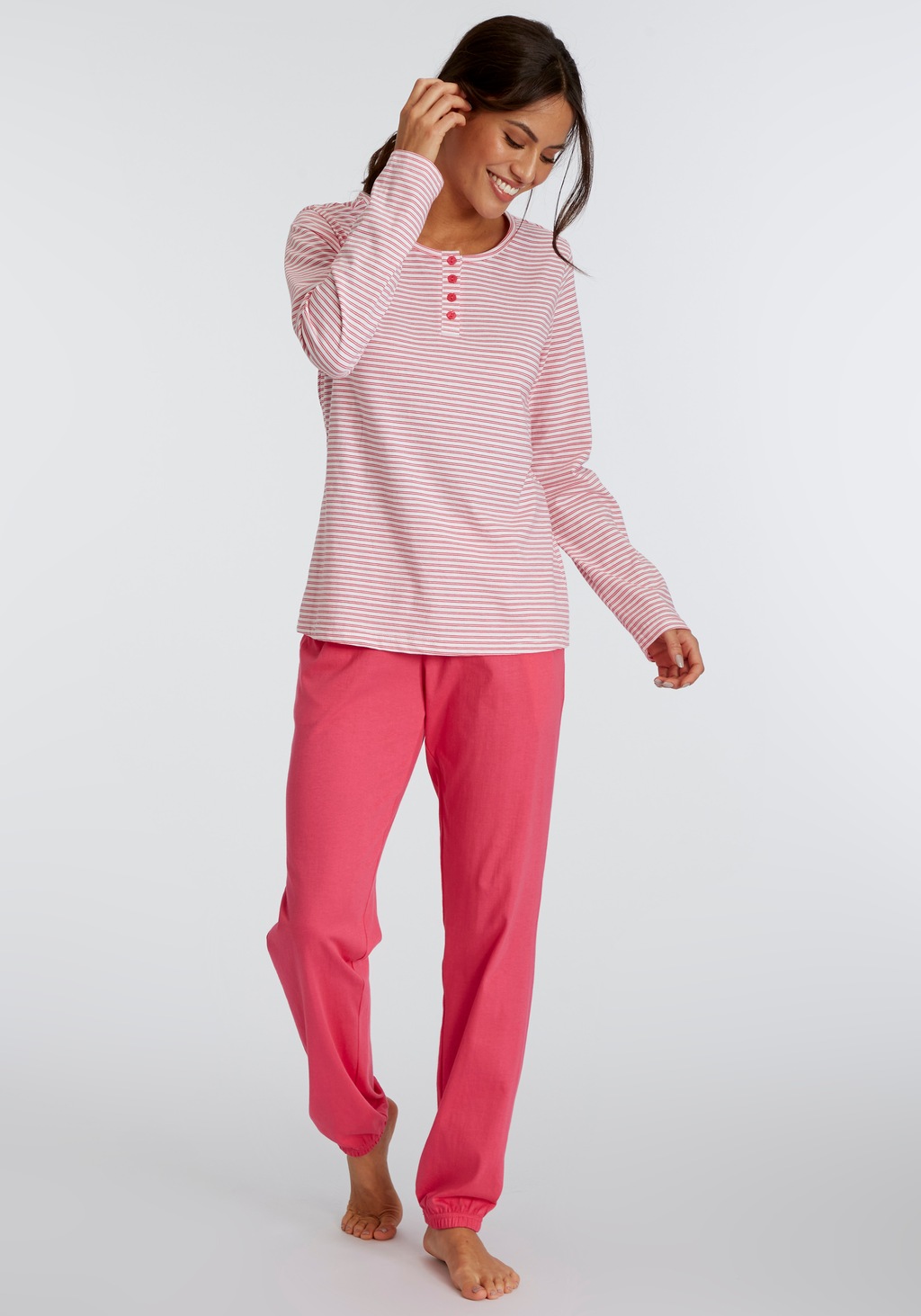 Vivance Dreams Pyjama, (Set, 2 tlg.), mit garngefärbten Streifen günstig online kaufen