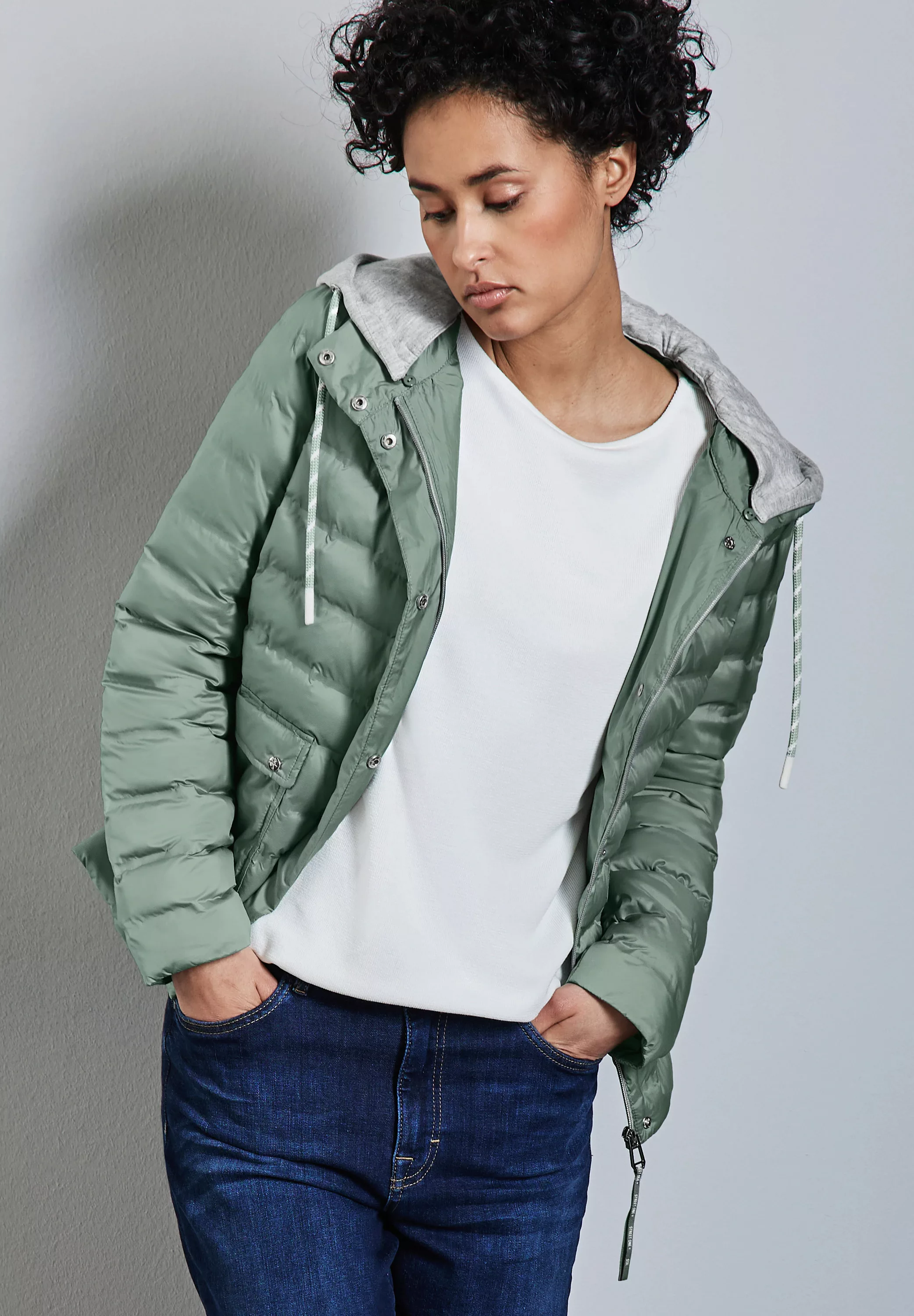 STREET ONE Steppjacke, mit Kapuze, mit Knopfleiste günstig online kaufen