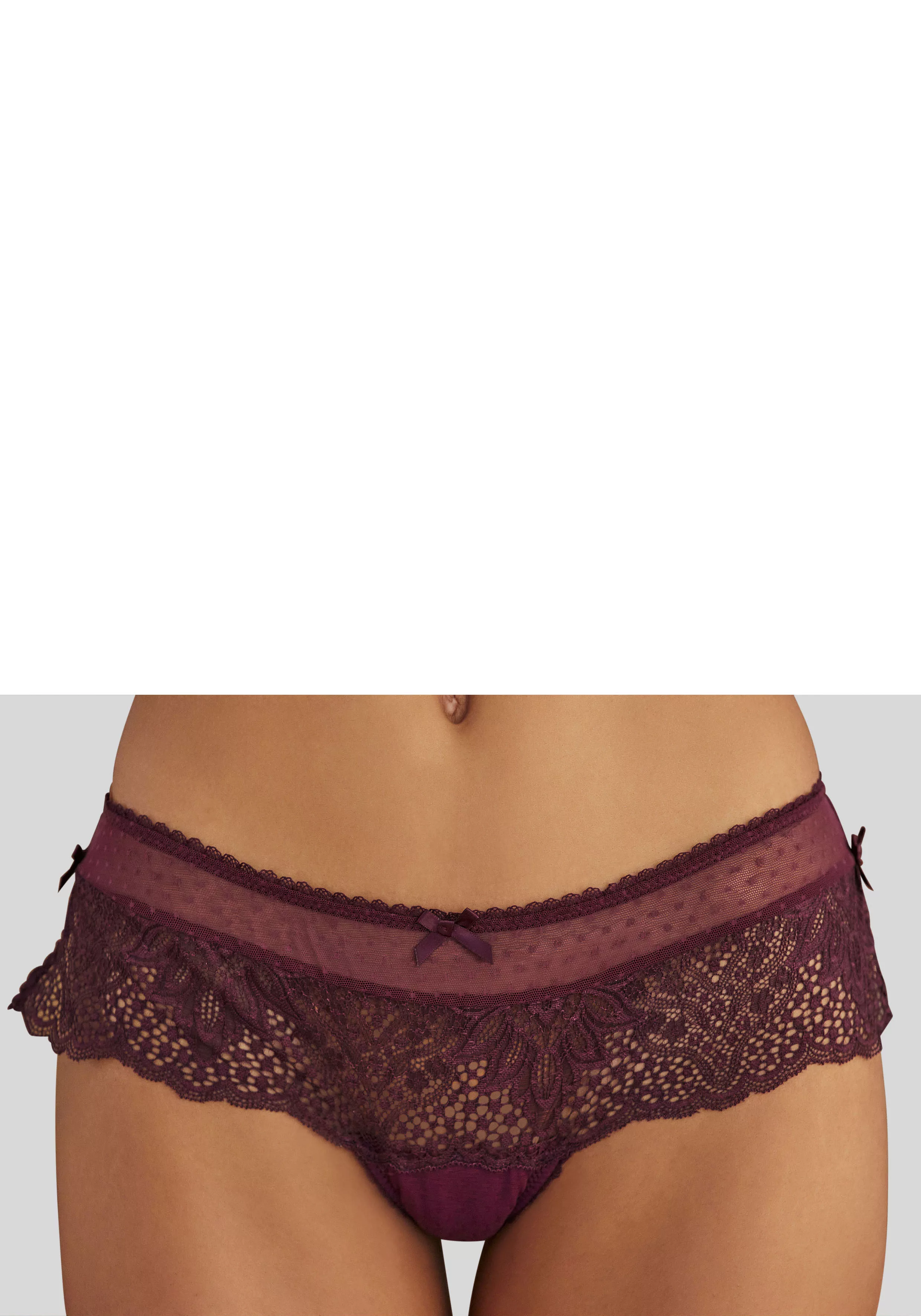 Vivance Stringpanty, aus extravaganter Spitze mit seitlichen Schlitzen günstig online kaufen