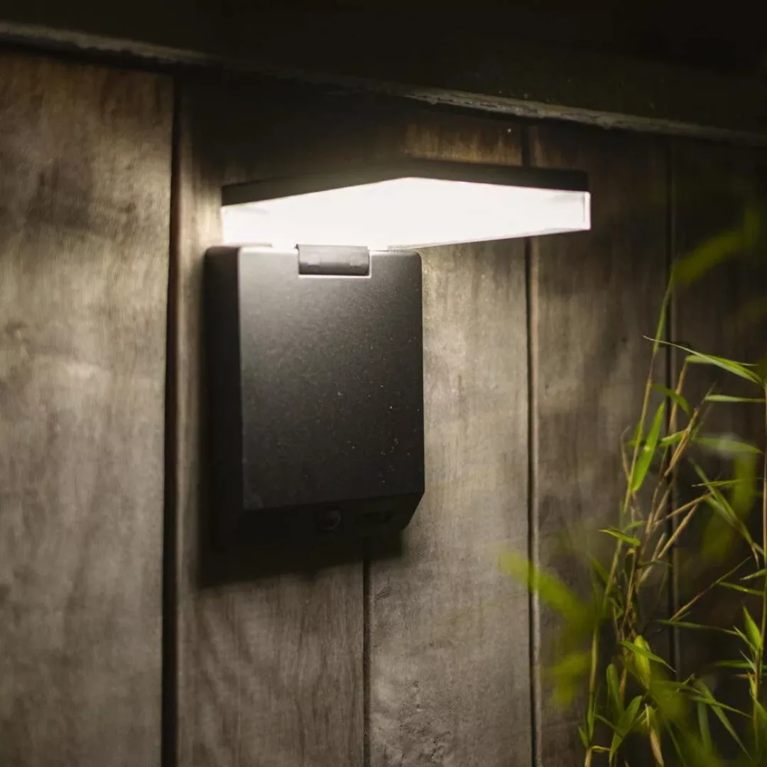 LED-Solarwandleuchte Moze, verstellbar mit Sensor günstig online kaufen