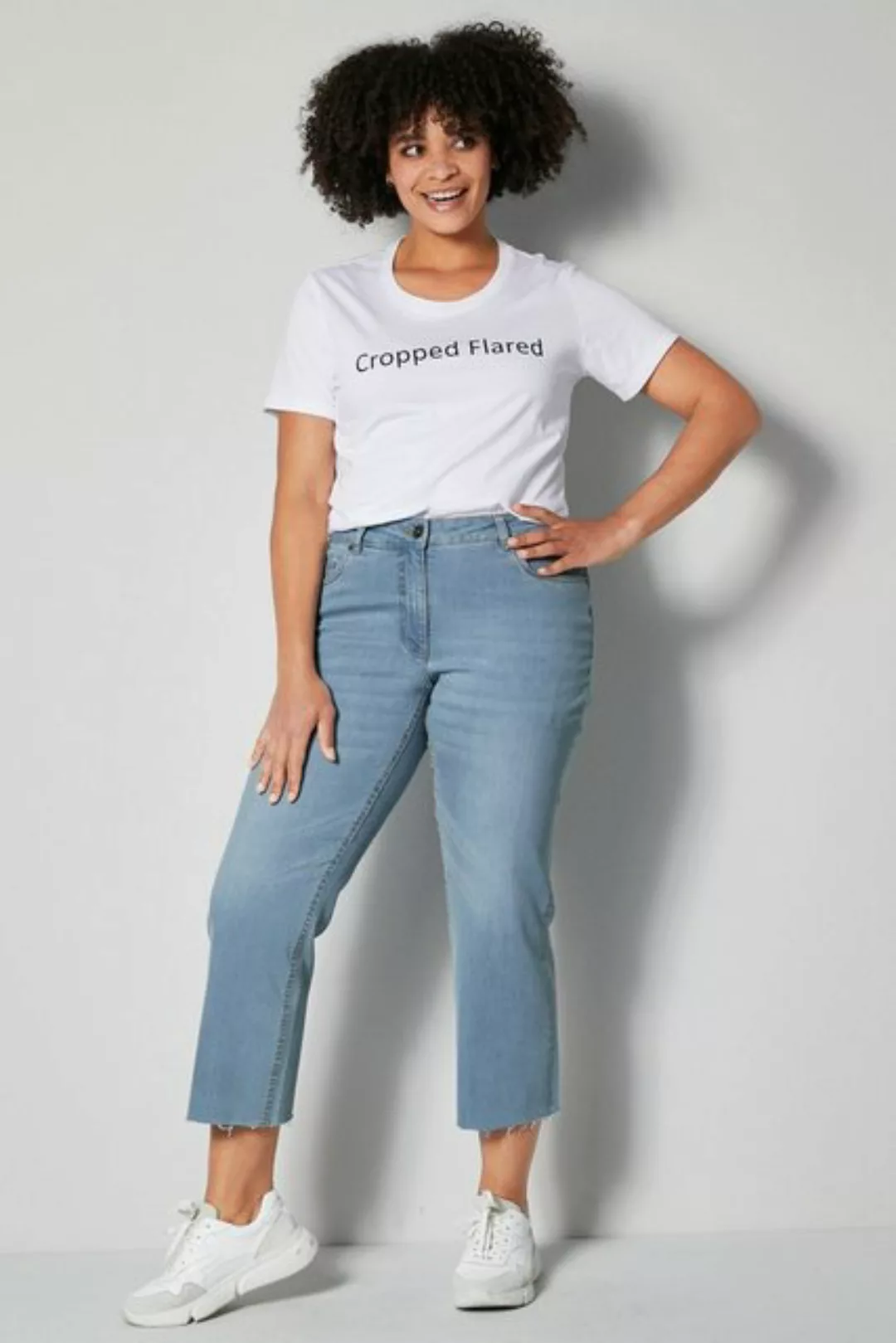 Dollywood Regular-fit-Jeans 3/4-Jeans mit Schlag und Fransensaum 5-Pocket günstig online kaufen
