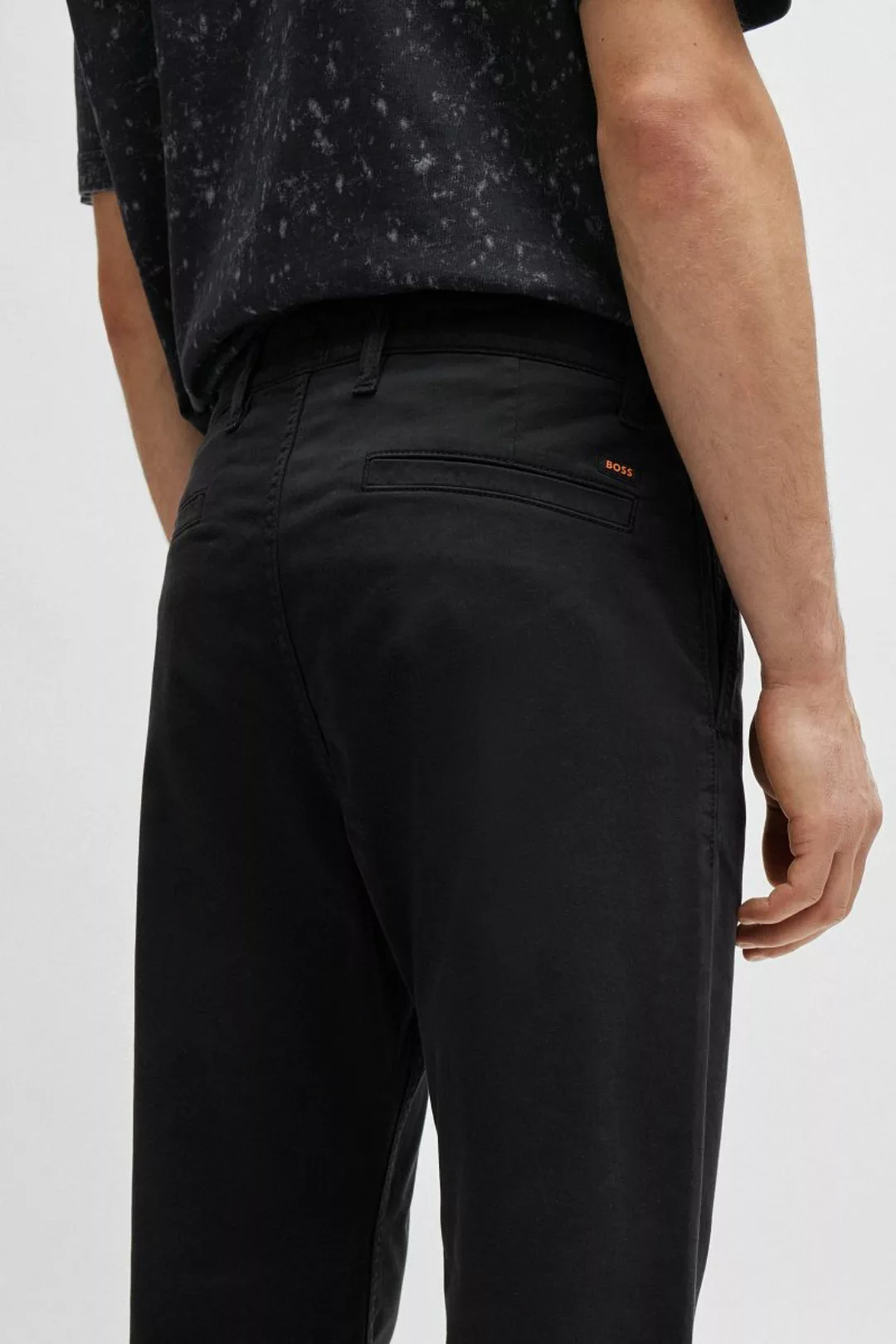 BOSS Satin Chino Schwarz - Größe W 36 - L 32 günstig online kaufen