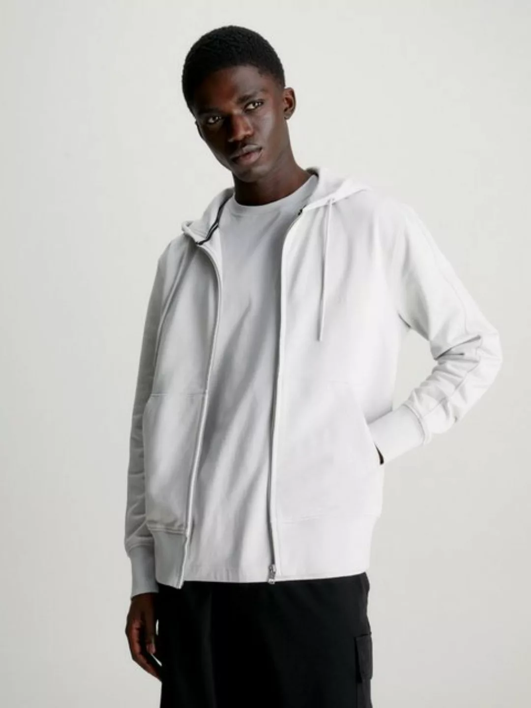 Calvin Klein Jeans Sweatshirt INSTITUTIONAL ZIP THROUGH HOODIE mit Logomark günstig online kaufen