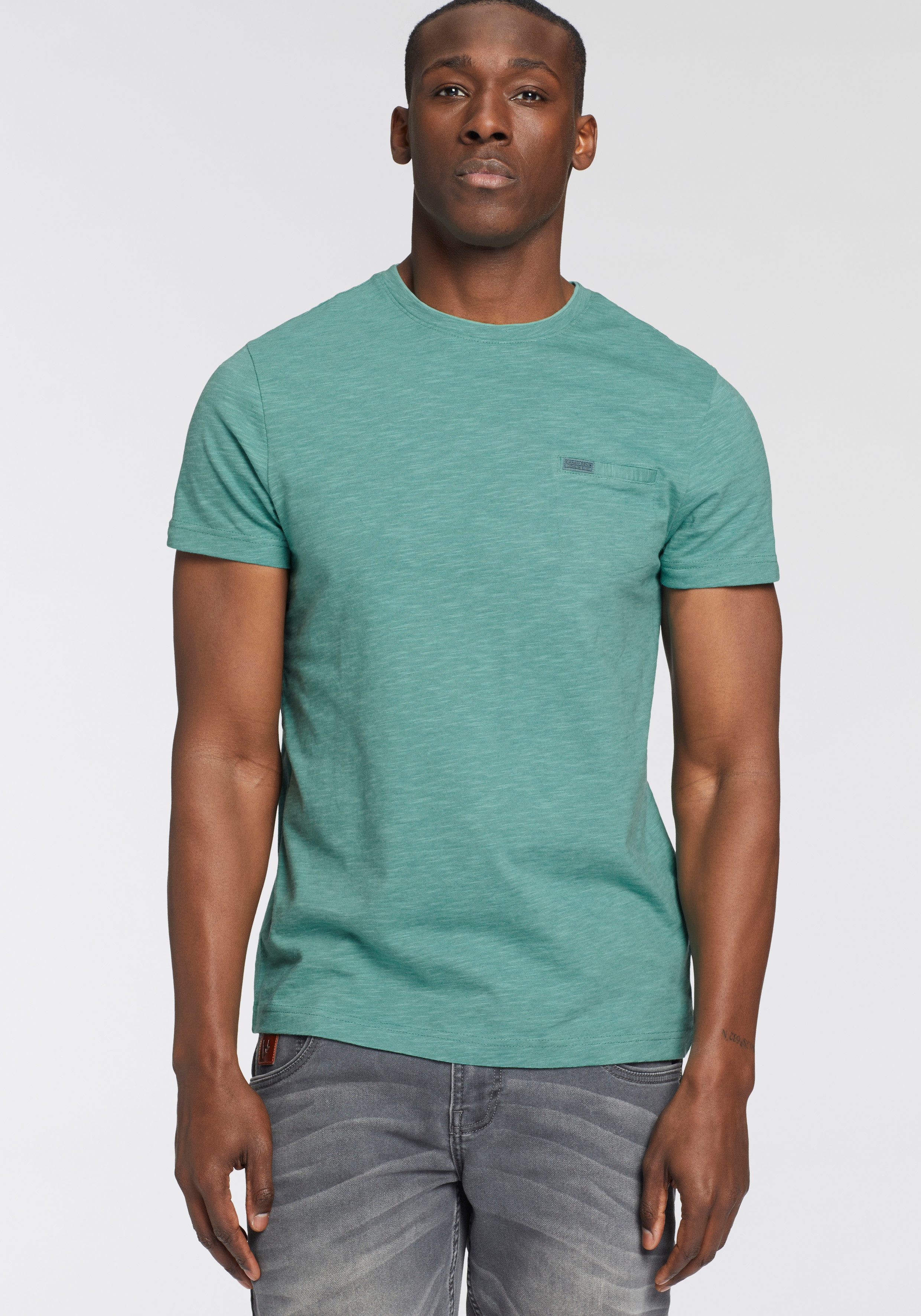 Bruno Banani T-Shirt Mit Doppelkragen und günstig online kaufen