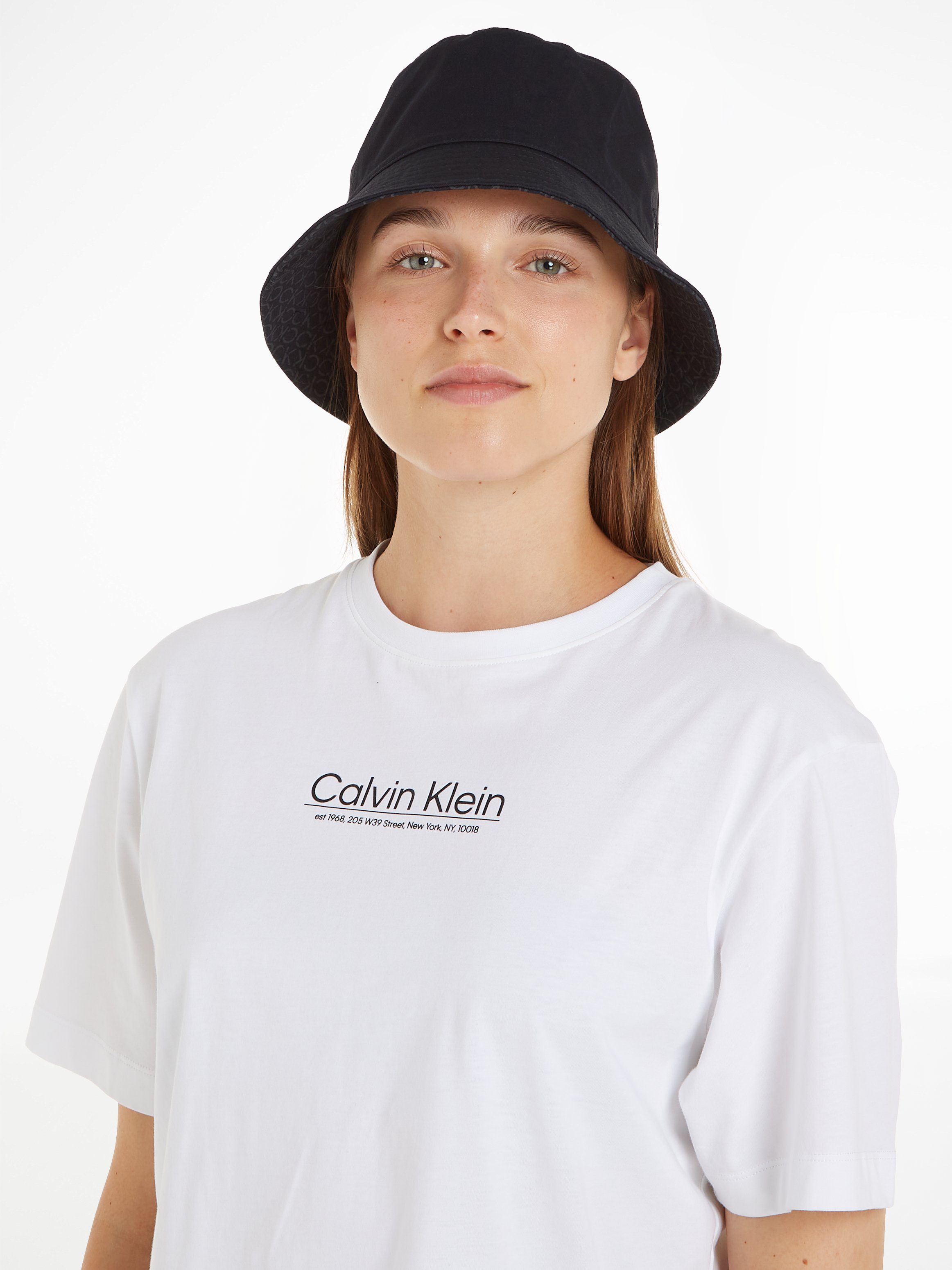 Calvin Klein Fischerhut REVERSIBLE MONOGRAM BUCKET günstig online kaufen