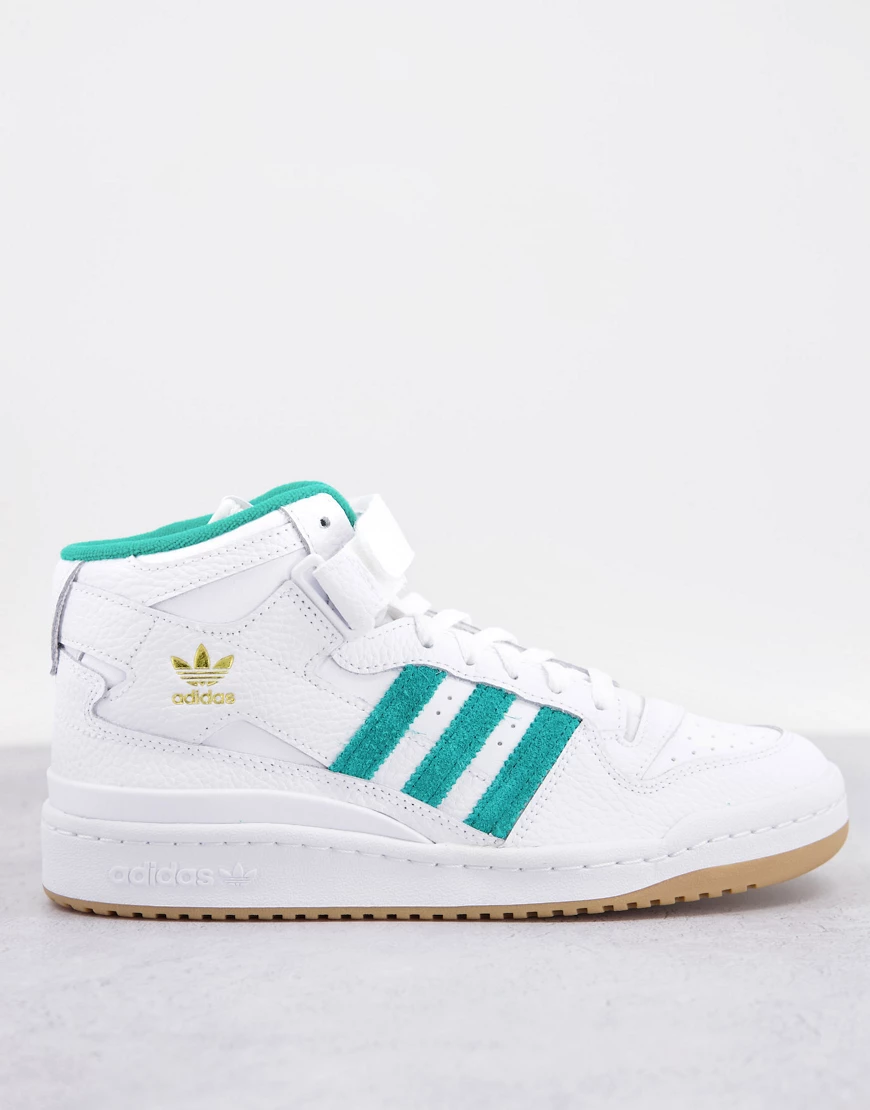 adidas Originals – Forum Mid – Sneaker in Weiß mit grünen Streifen günstig online kaufen