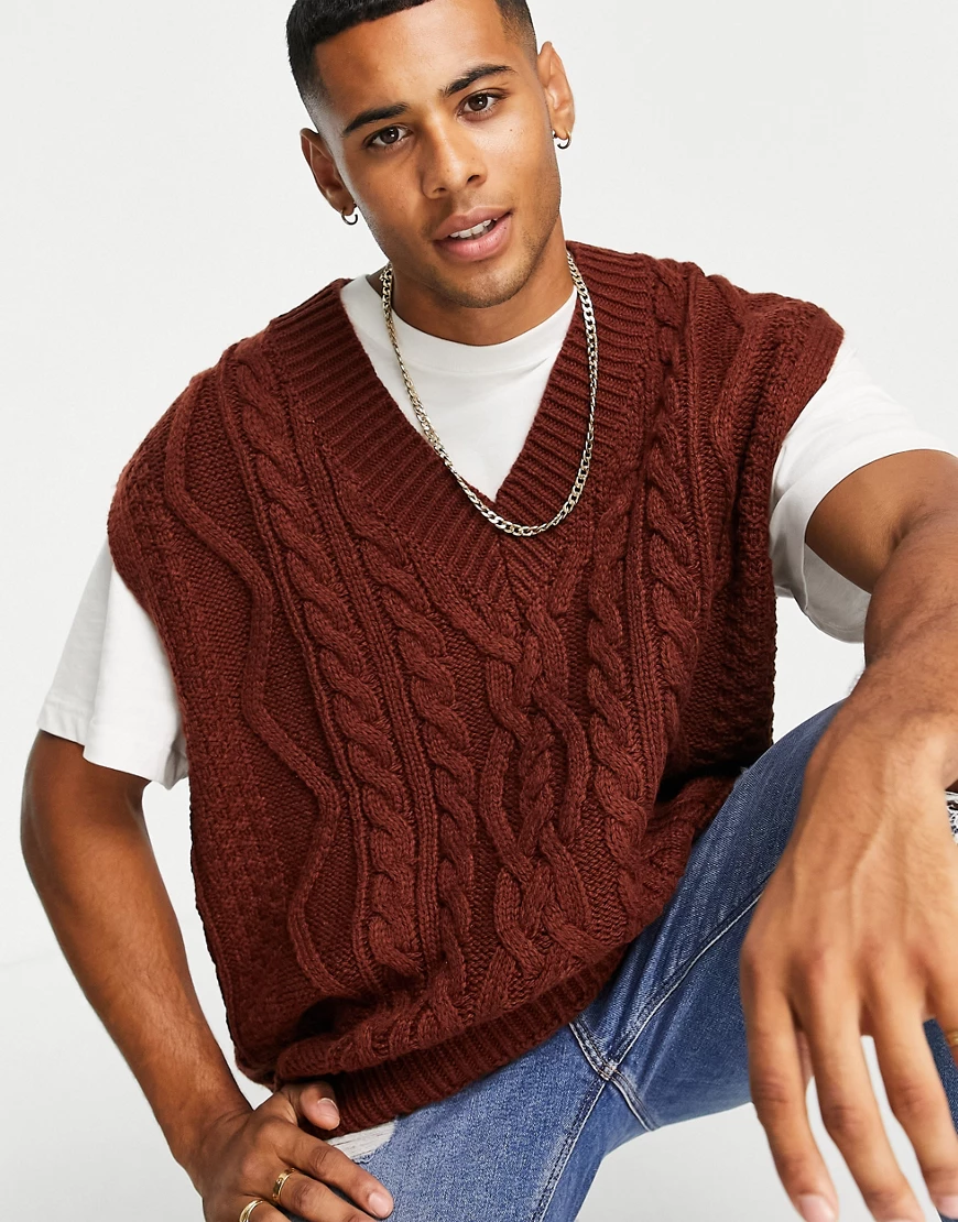 ASOS DESIGN – Schwerer Oversize-Strickpullover in Rotbraun mit Zopfmuster u günstig online kaufen