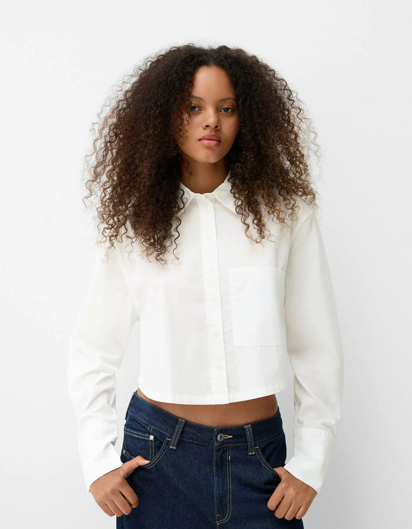 Bershka Cropped-Hemd Aus Popelin Mit Tasche Damen 10-12 Weiss günstig online kaufen