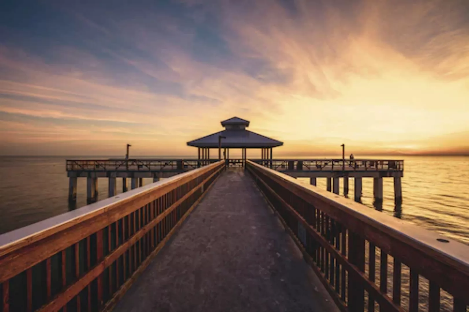 Papermoon Fototapete »HOLZ-BRÜCKE-FLORIDA PIER STEG MEER SEE STRAND SONNE« günstig online kaufen