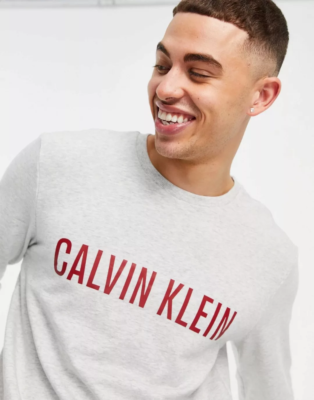 Calvin Klein – Sweatshirt mit Logo in Heidegrau günstig online kaufen