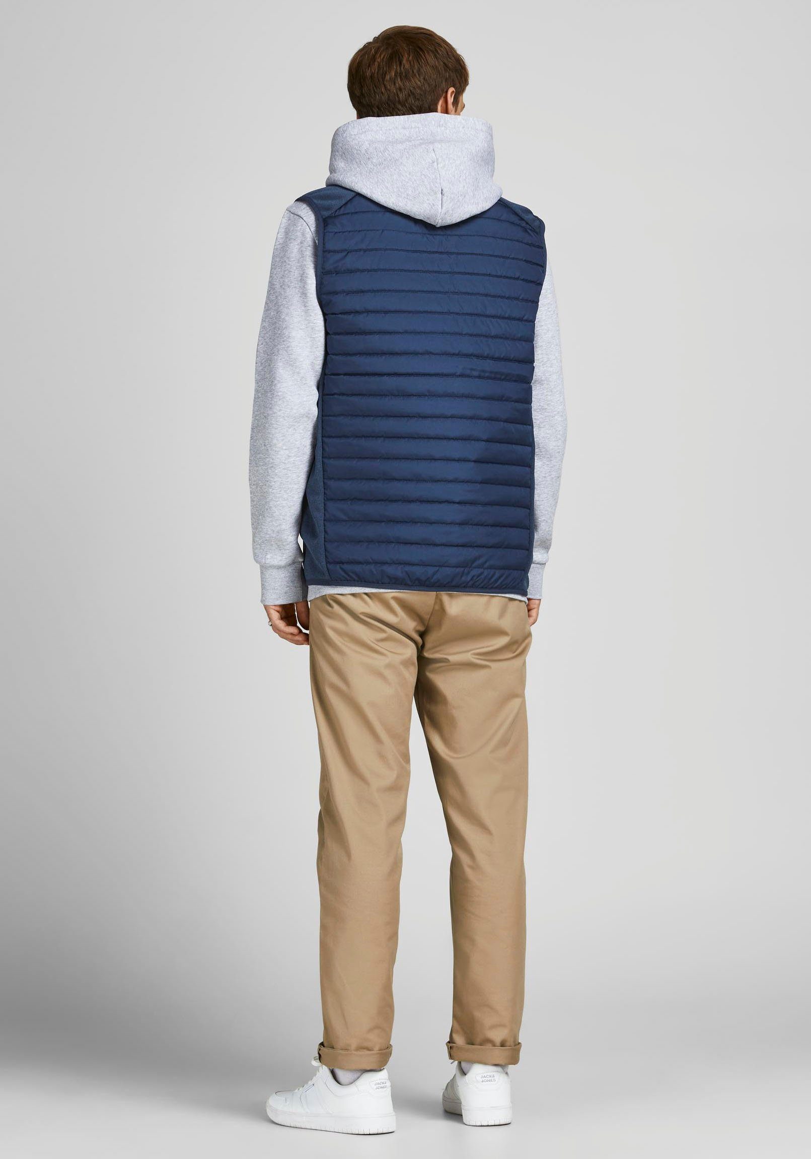 Jack & Jones Steppweste "JJEMULTI mit Logoprint, hohem Kragen und Eingrifft günstig online kaufen