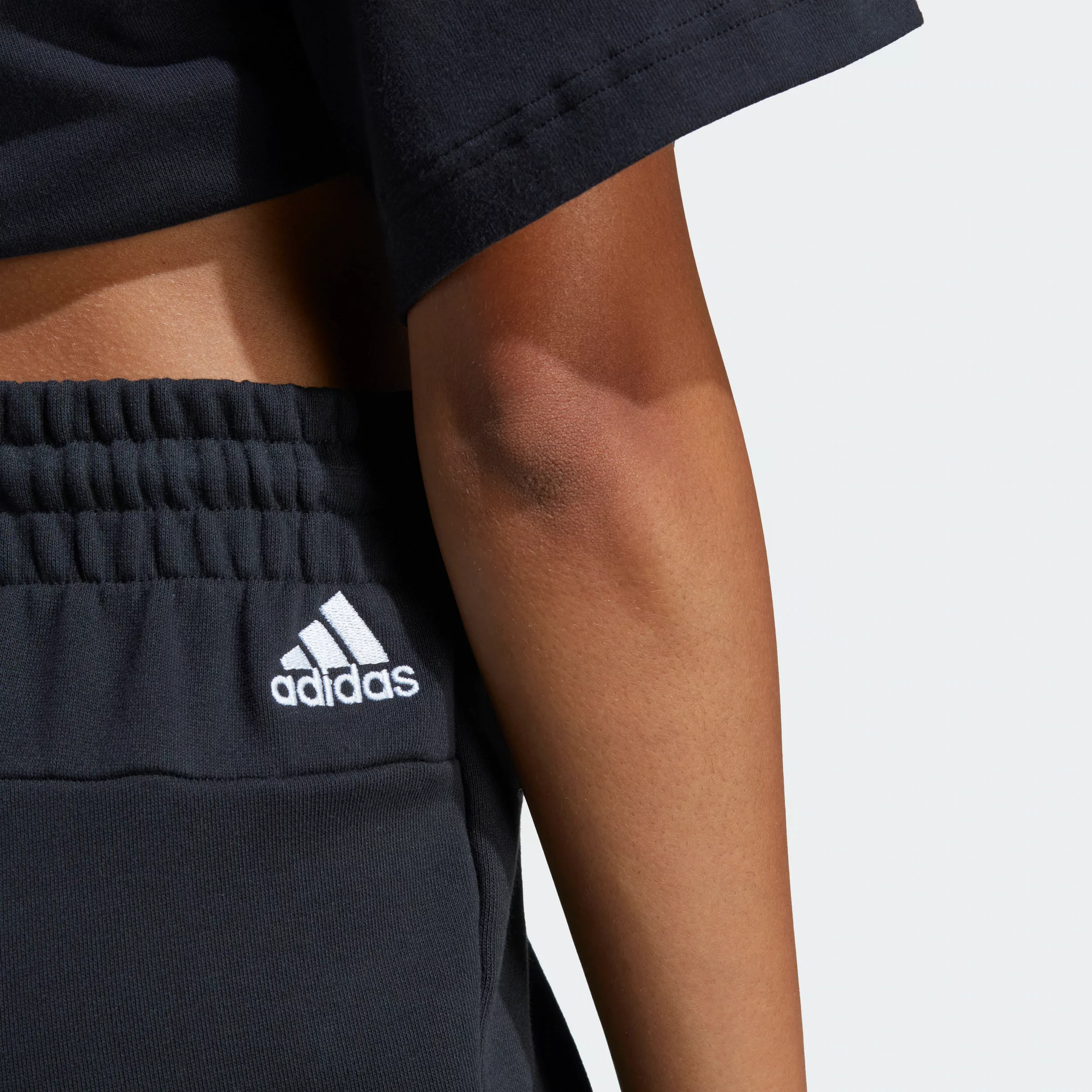 adidas Sportswear Shorts "W LIN FT SHO", (1 tlg.) günstig online kaufen