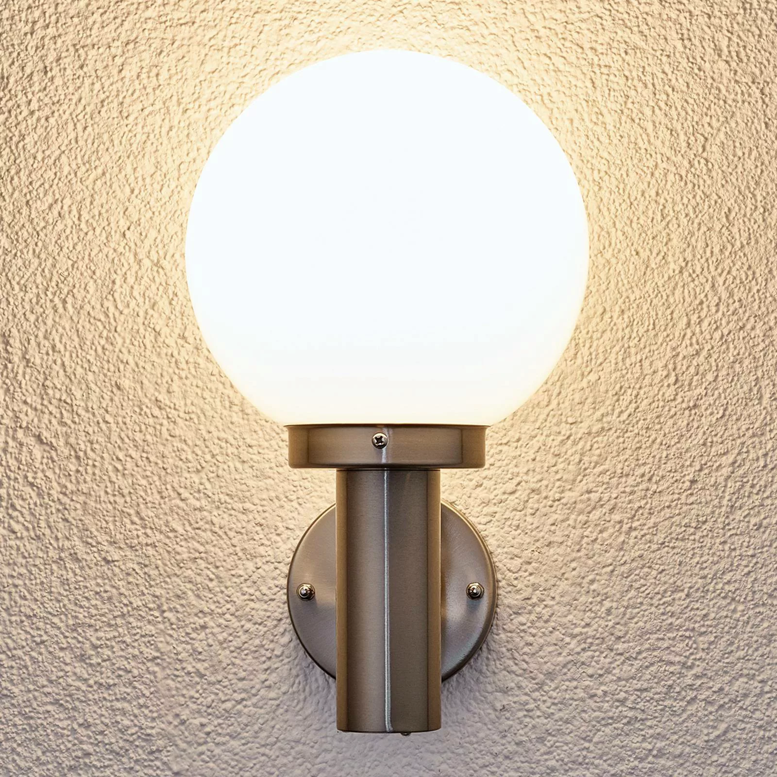 ELC Opivia Außenwandlampe mit Kugelschirm günstig online kaufen