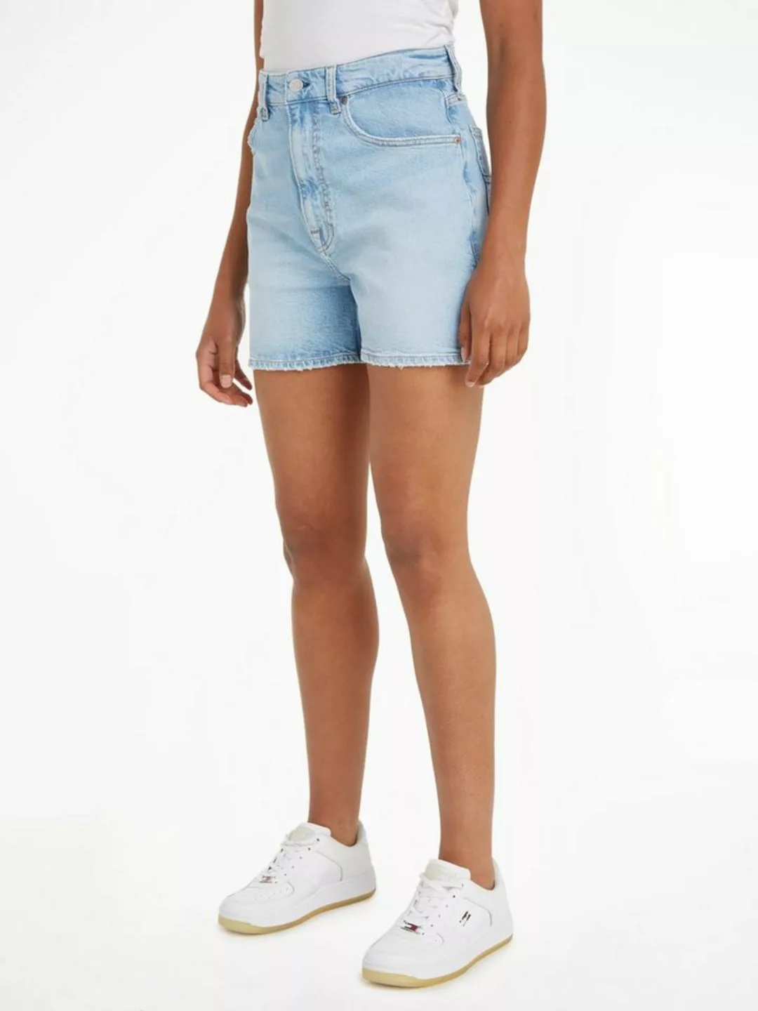 Tommy Jeans Shorts MOM UH SHORT BH0113 mit Tommy Jeans Logo-Badge & Flag günstig online kaufen