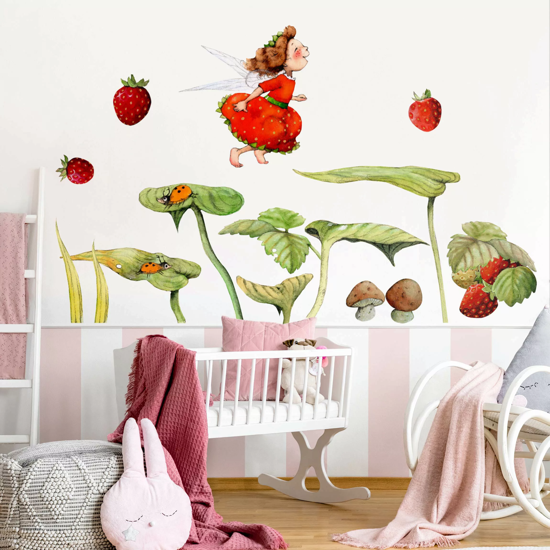 Wandtattoo 16-teilig Erdbeerinchen Erdbeerfee - Blätter und Erdbeeren günstig online kaufen