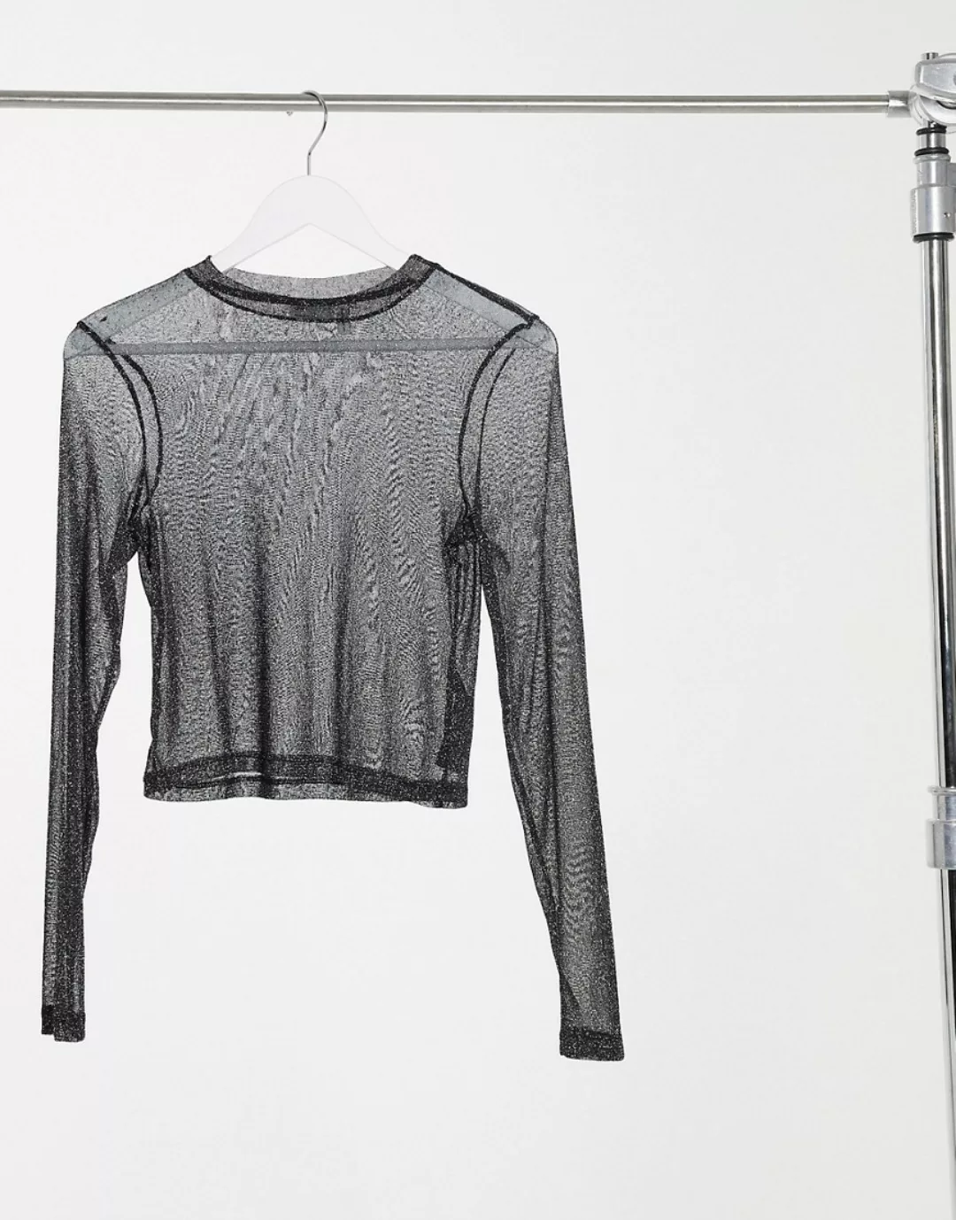 ASOS DESIGN – Langärmliges T-Shirt aus glitzerndem Netzstoff in Schwarz günstig online kaufen