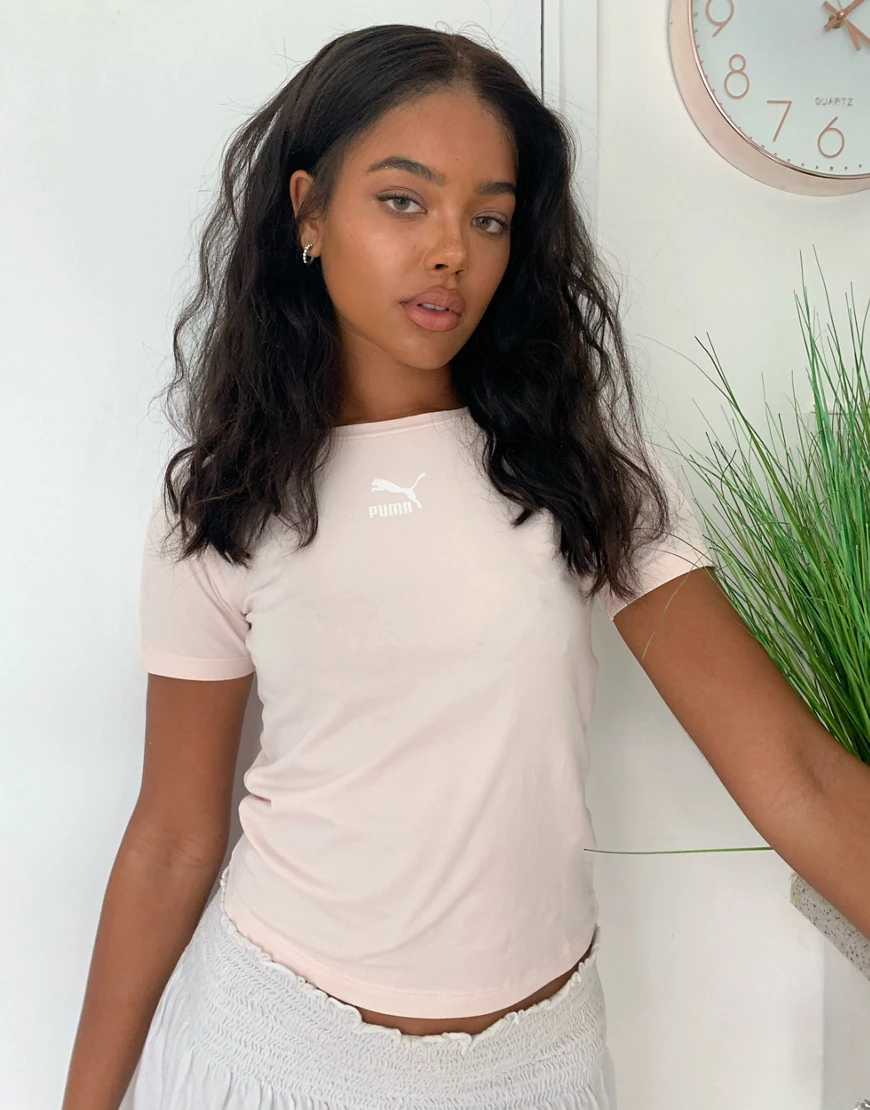 Puma – Classics – T-Shirt in Rosa mit Logo günstig online kaufen