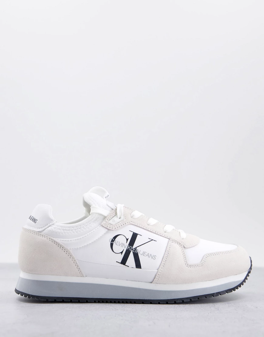 Calvin Klein Jeans – Runner – Sneaker im Socken-Design in Weiß günstig online kaufen