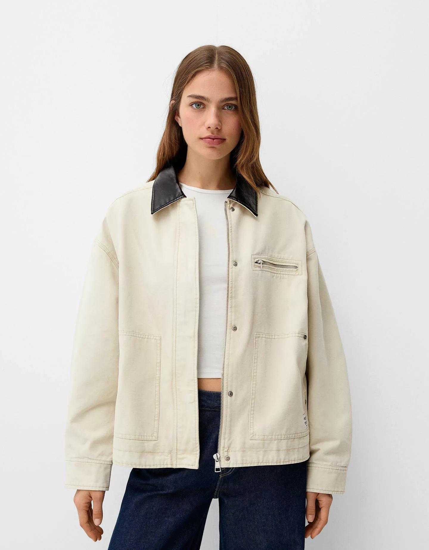 Bershka Jacke Mit Farblich Abgesetztem Kragen Damen Xs Rohweiß günstig online kaufen