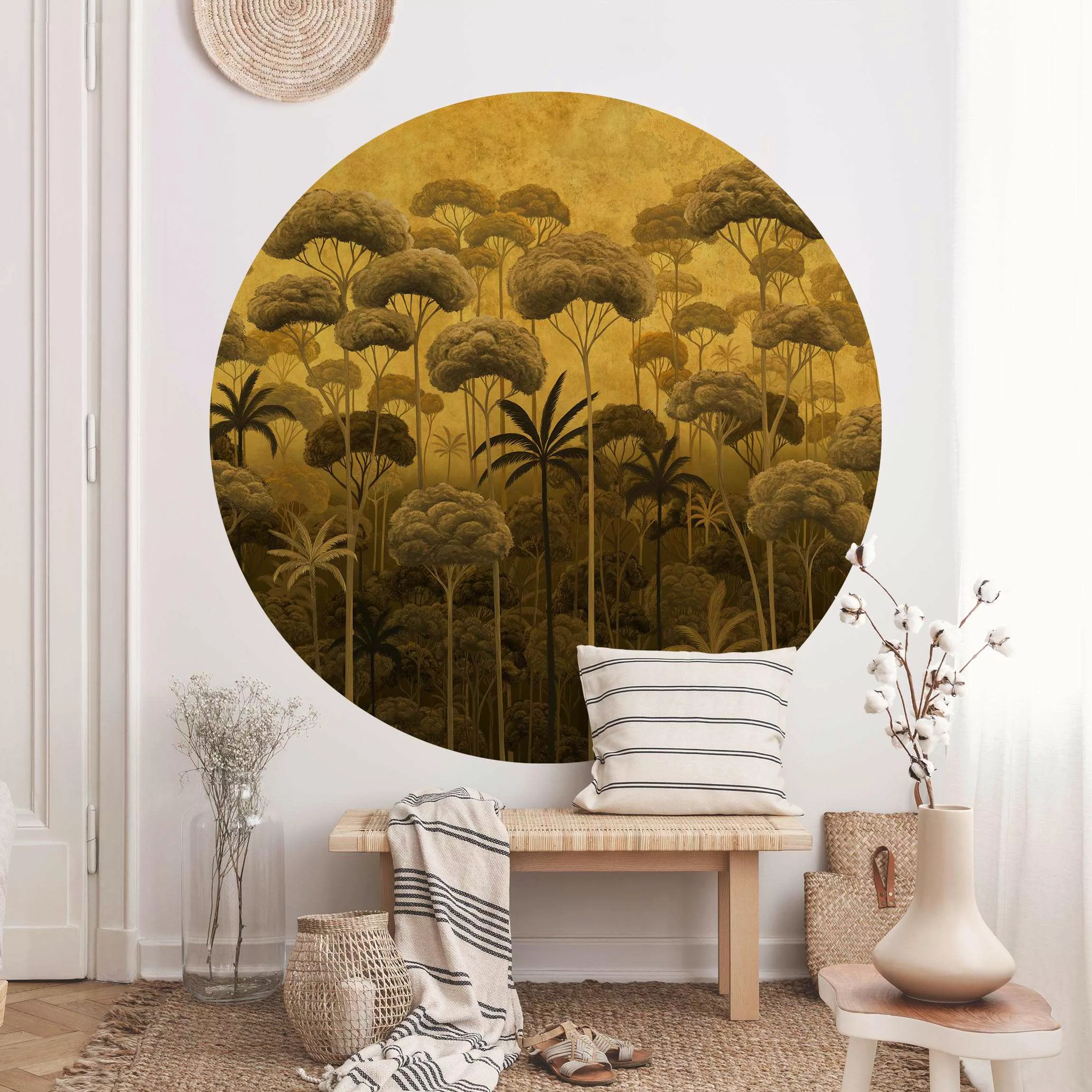 Runde Tapete selbstklebend Hohe Bäume im Dschungel in goldener Tönung günstig online kaufen
