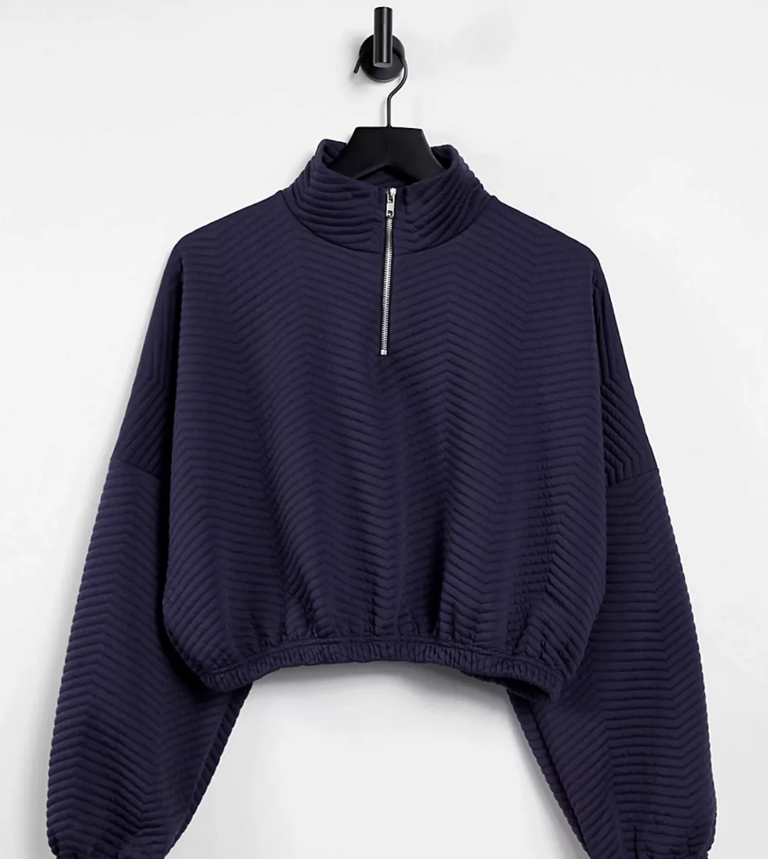 I Saw It First Plus – Gestepptes Sweatshirt in Marineblau mit 3/4-Reißversc günstig online kaufen