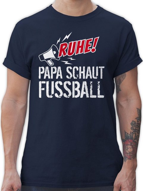 Shirtracer T-Shirt Ruhe - Papa schaut Fußball - Megaphon Vatertag Geschenk günstig online kaufen