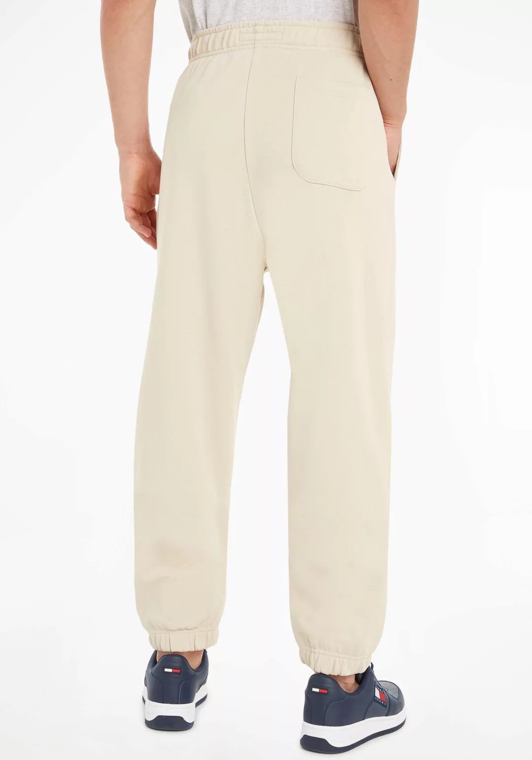 Tommy Jeans Jogginghose "TJM SOLID XS BADGE RLX SWEATPANT", mit elastischem günstig online kaufen