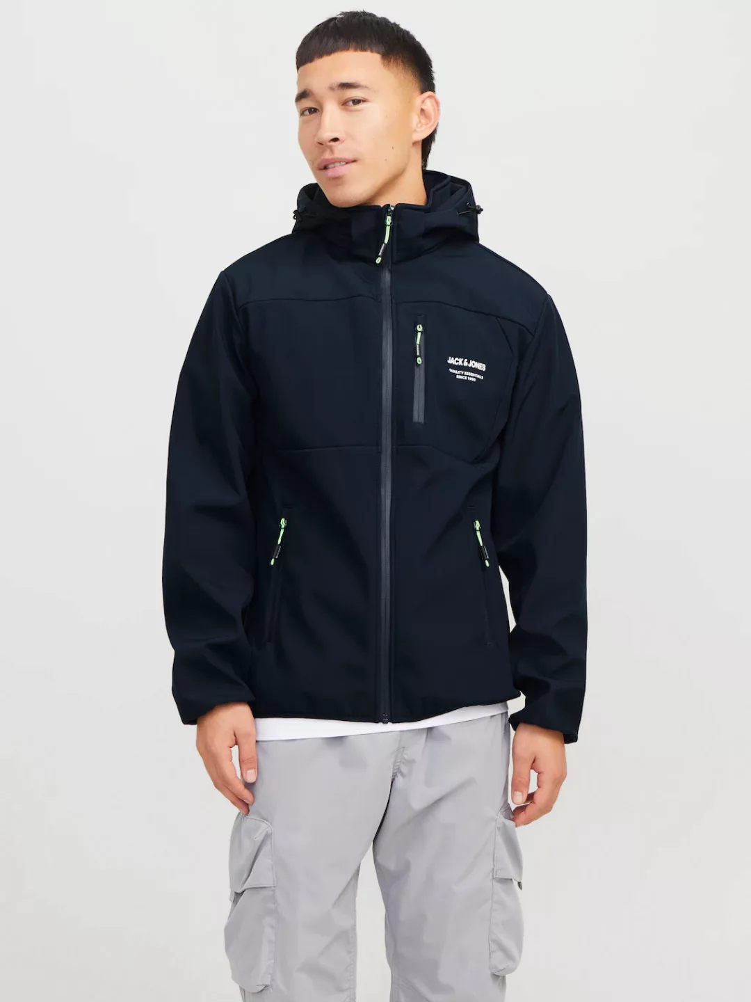 Jack & Jones Softshelljacke "JJTHEO SOFTSHELL JACKET", mit Kapuze günstig online kaufen