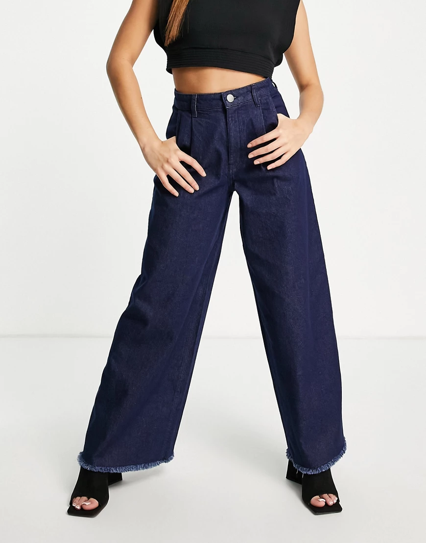 Aligne – Jeans aus Bio-Baumwolle in Tief-Indigoblau mit weitem Bein und Bun günstig online kaufen