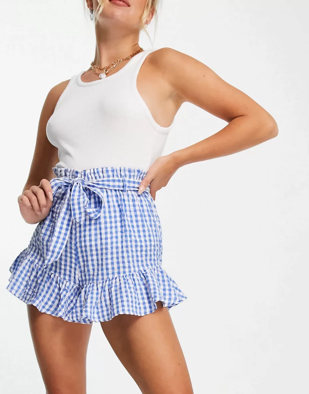 New Look – Voluminöse Shorts mit blauem Karomuster günstig online kaufen