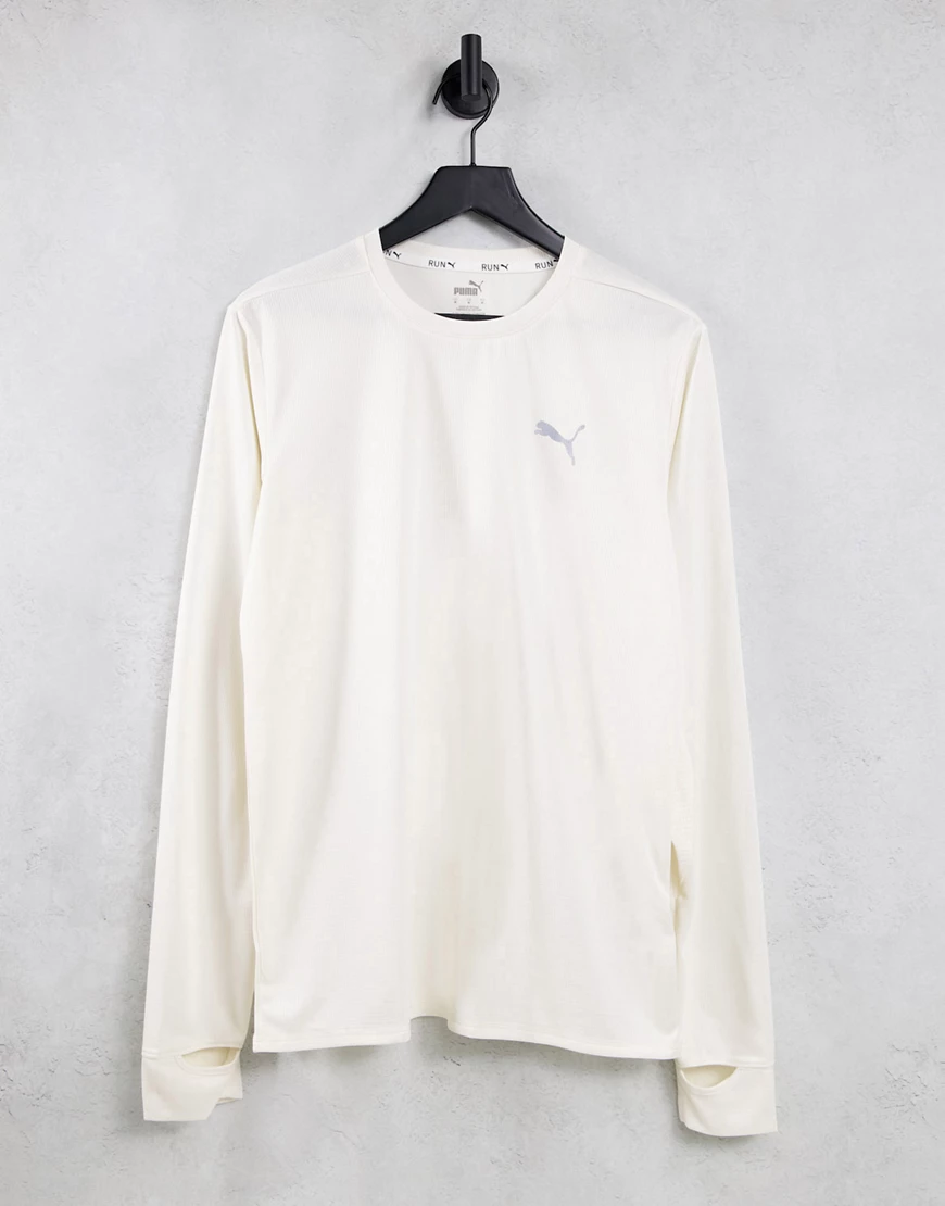 Puma – Train Favourite – Langärmliges Shirt in Creme-Weiß günstig online kaufen