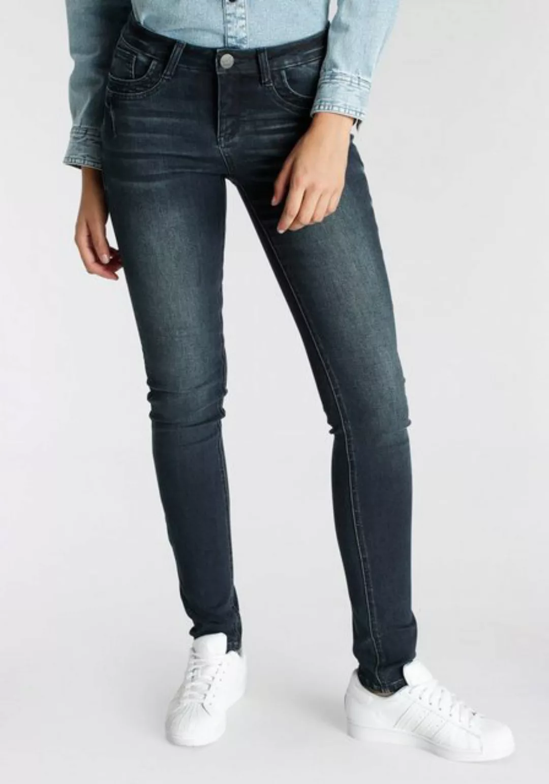 Arizona Skinny-fit-Jeans, extra-enger Beinschnitt, Used-Look-Waschung, norm günstig online kaufen